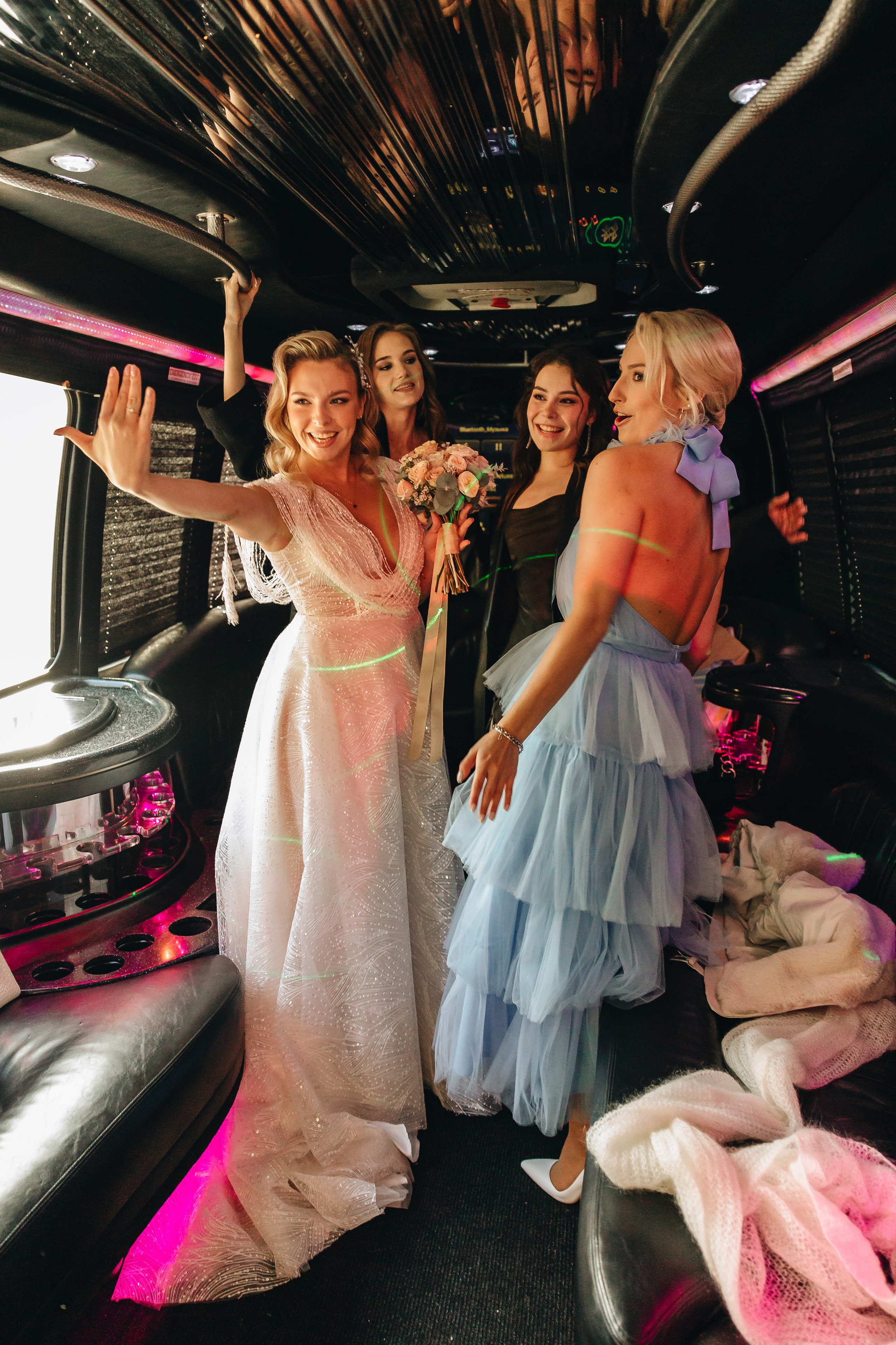 Роман и Александра. Свадебный фотограф и видеограф — Сергей и Дарья