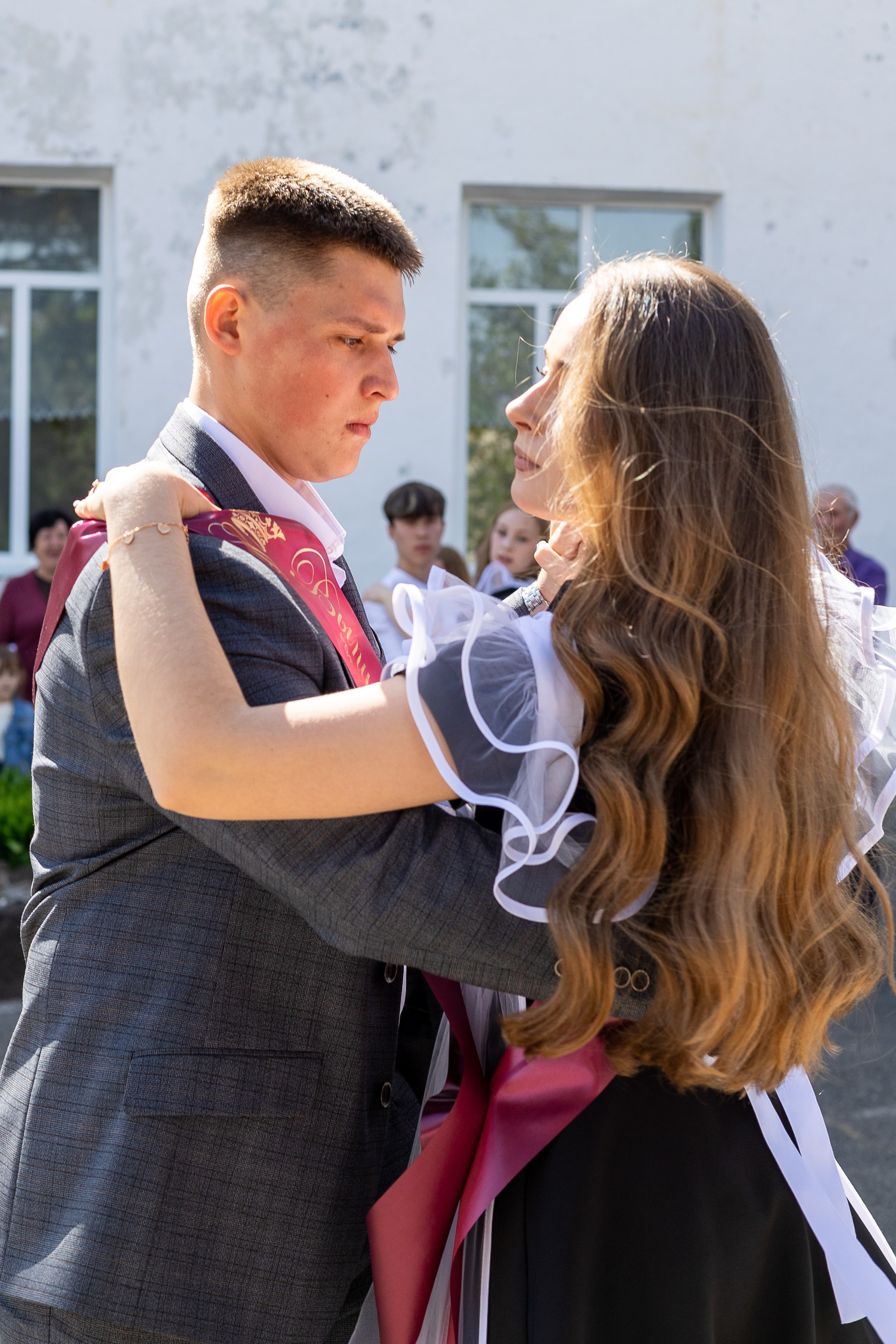 Последний звонок. Выпускные альбомы Майкоп, Краснодар Елена Золотарева