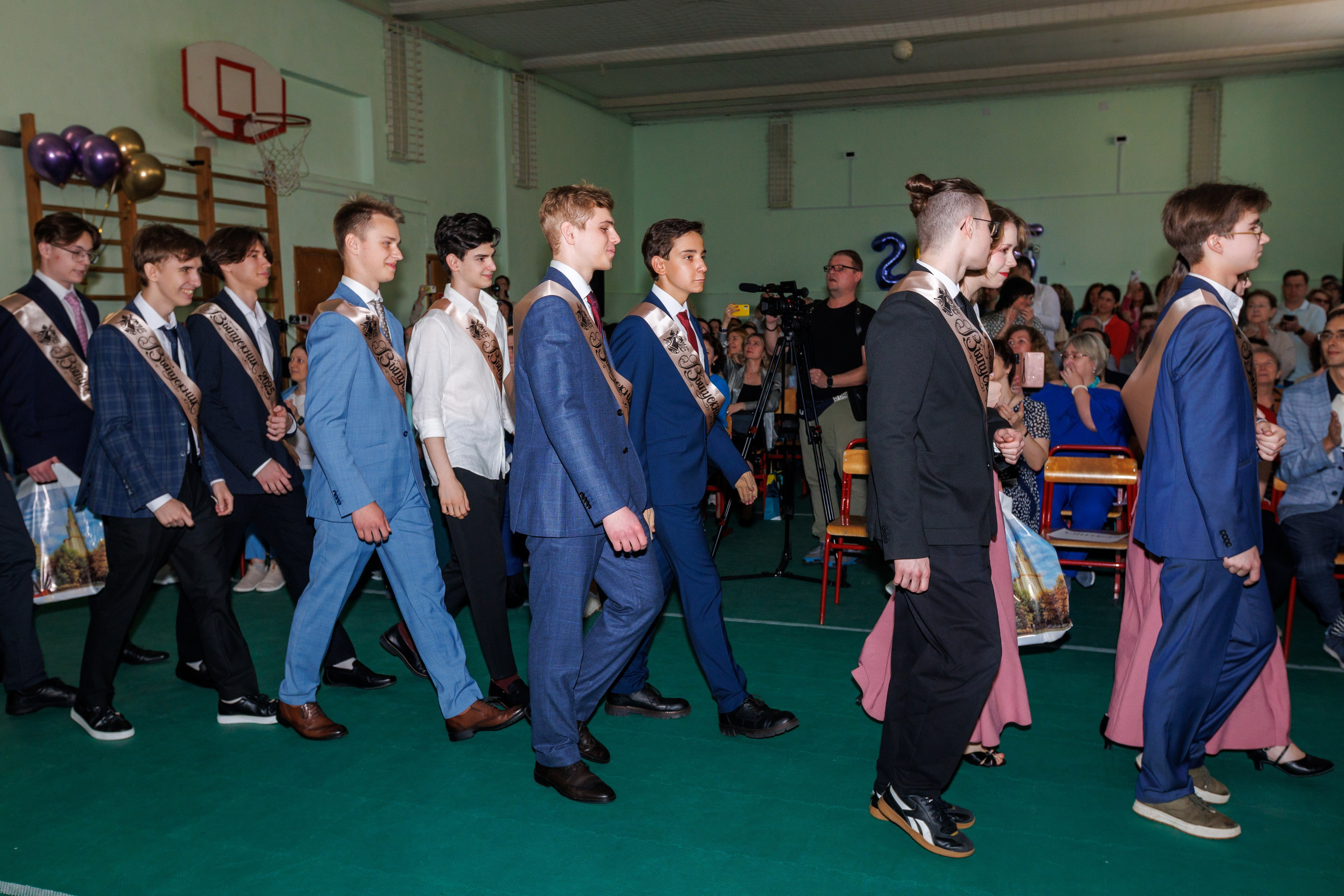 11 класс / Последний звонок / МехМат / г. Москва. Детский и семейный фотограф Мария Киселёва. Москва