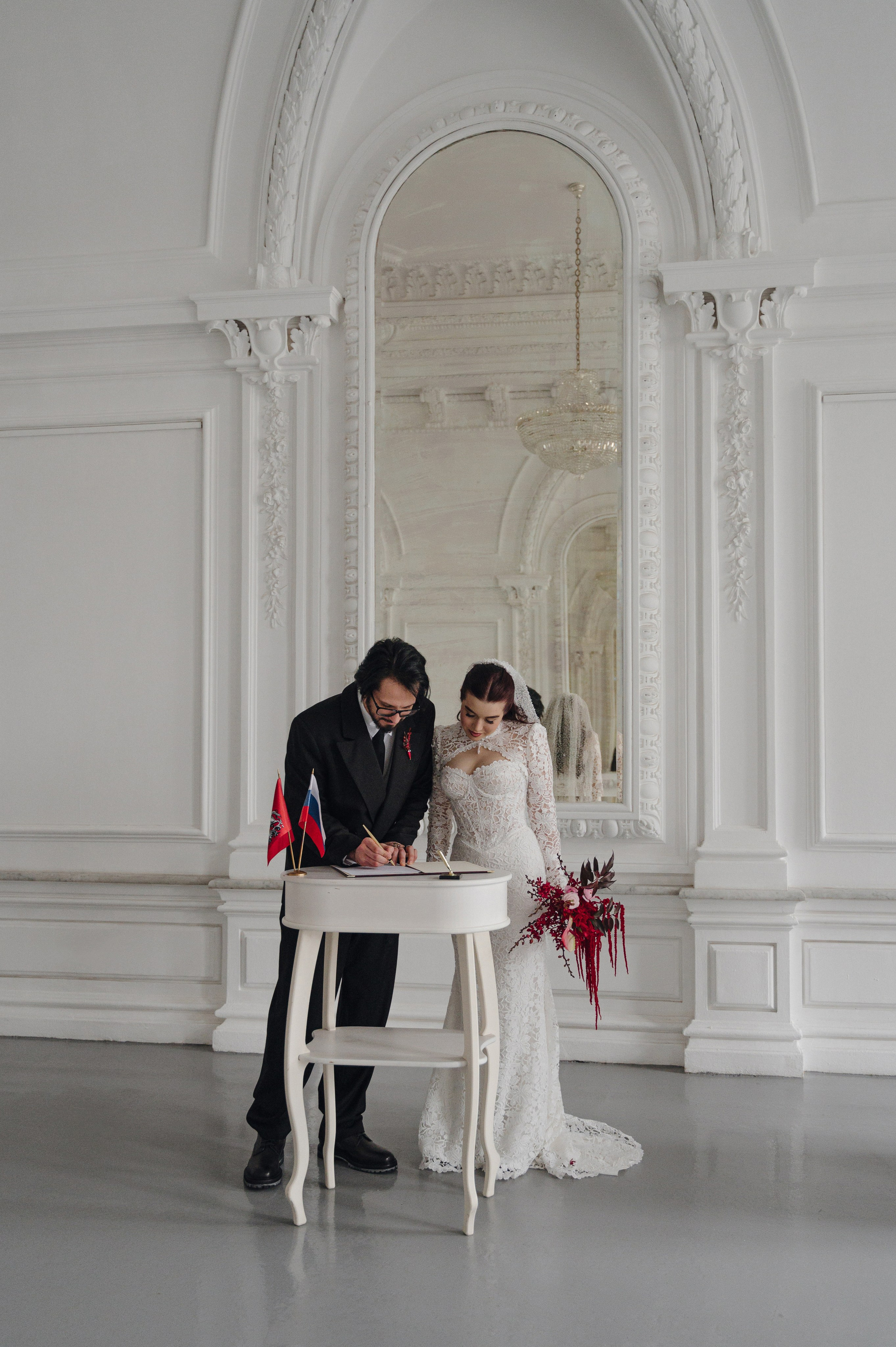 Денис и Анастасия. Метрополь и Особняк Спиридонова. Свадебный фотограф Москва и Санкт-Петербург. Анастасия Чудина