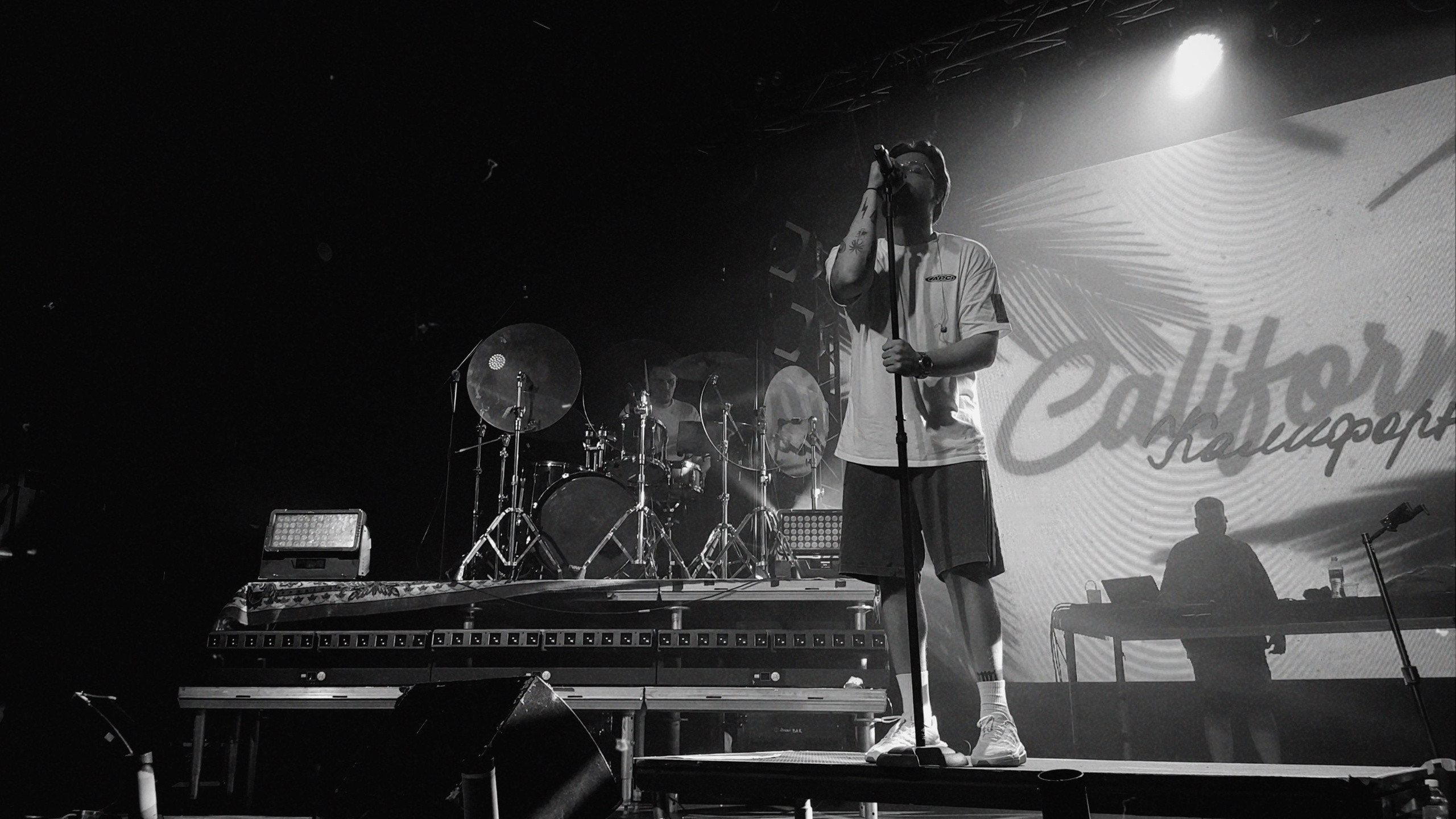 ГАРИК ПОГОРЕЛОВ | 25 октября. Hmliber — фотограф и контент-креатор из Петербурга