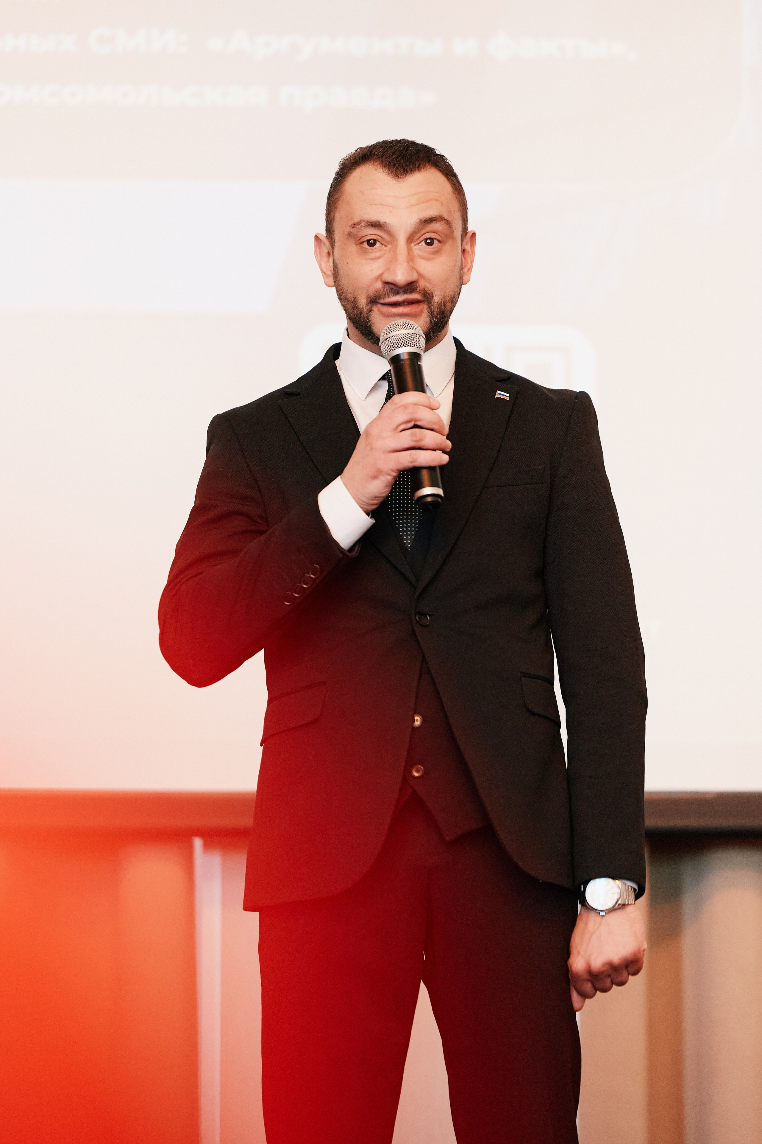 Форум Бизнес-тренды 2025 в Marriott Hotel 28.04. Свадебный репортажный фотограф краснодар максим дремов дрёмов фотосессия студия цена