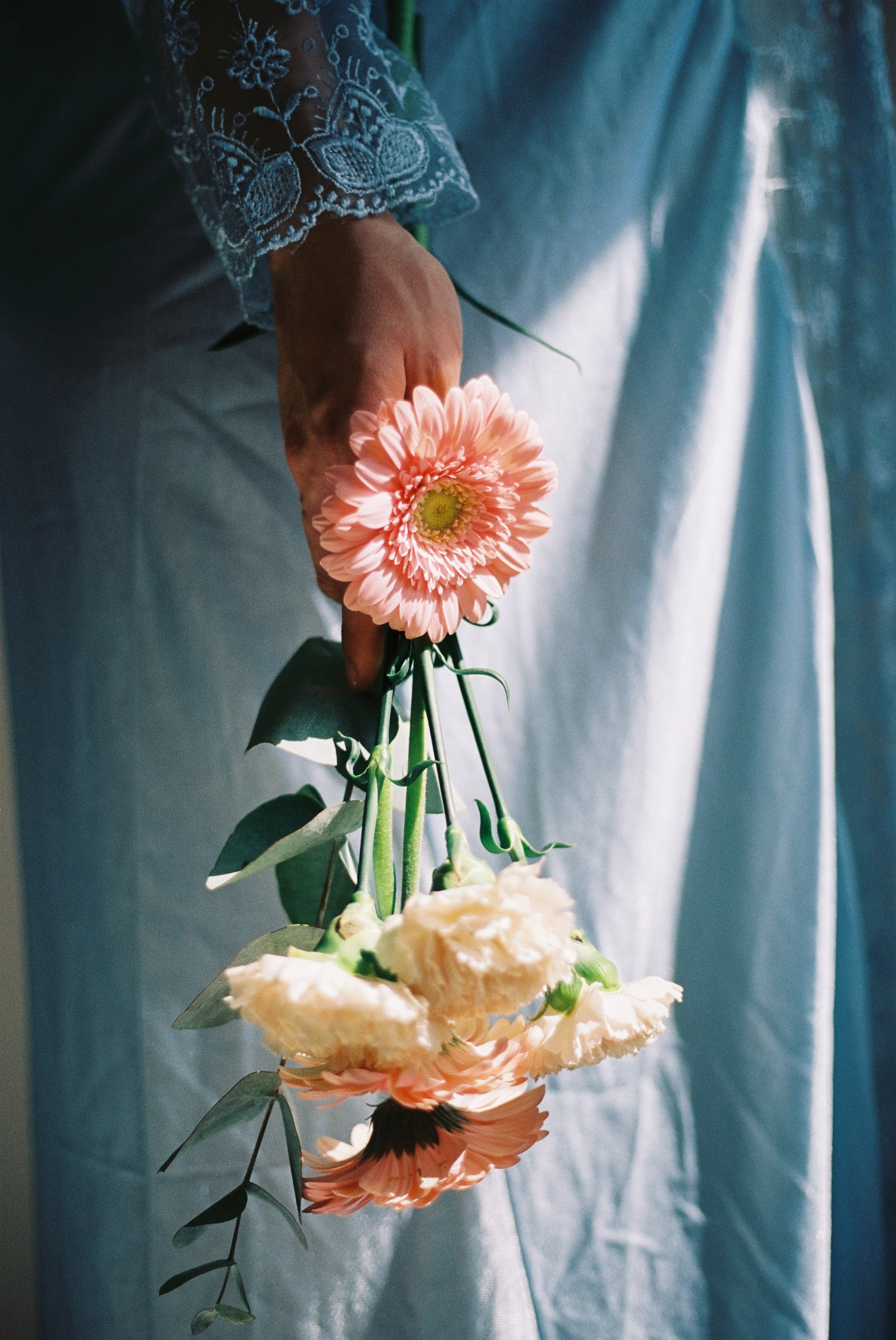 Алина в ожидании, пленка. Профессиональный Фотограф во Владимире, в Москве и в Суздале — Полина Романычева