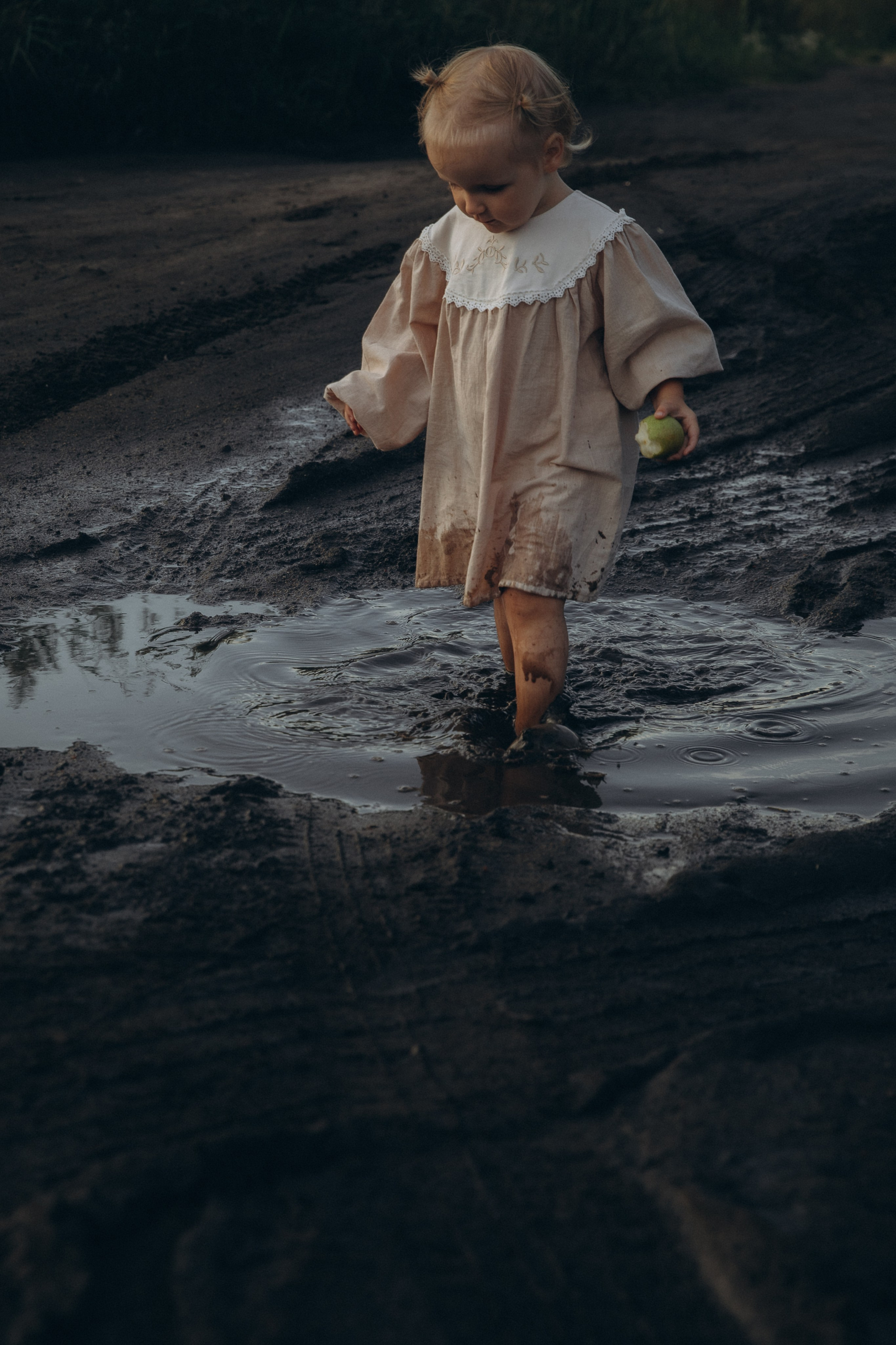 У озера. Фотограф  Челябинск Варвара Шарапова