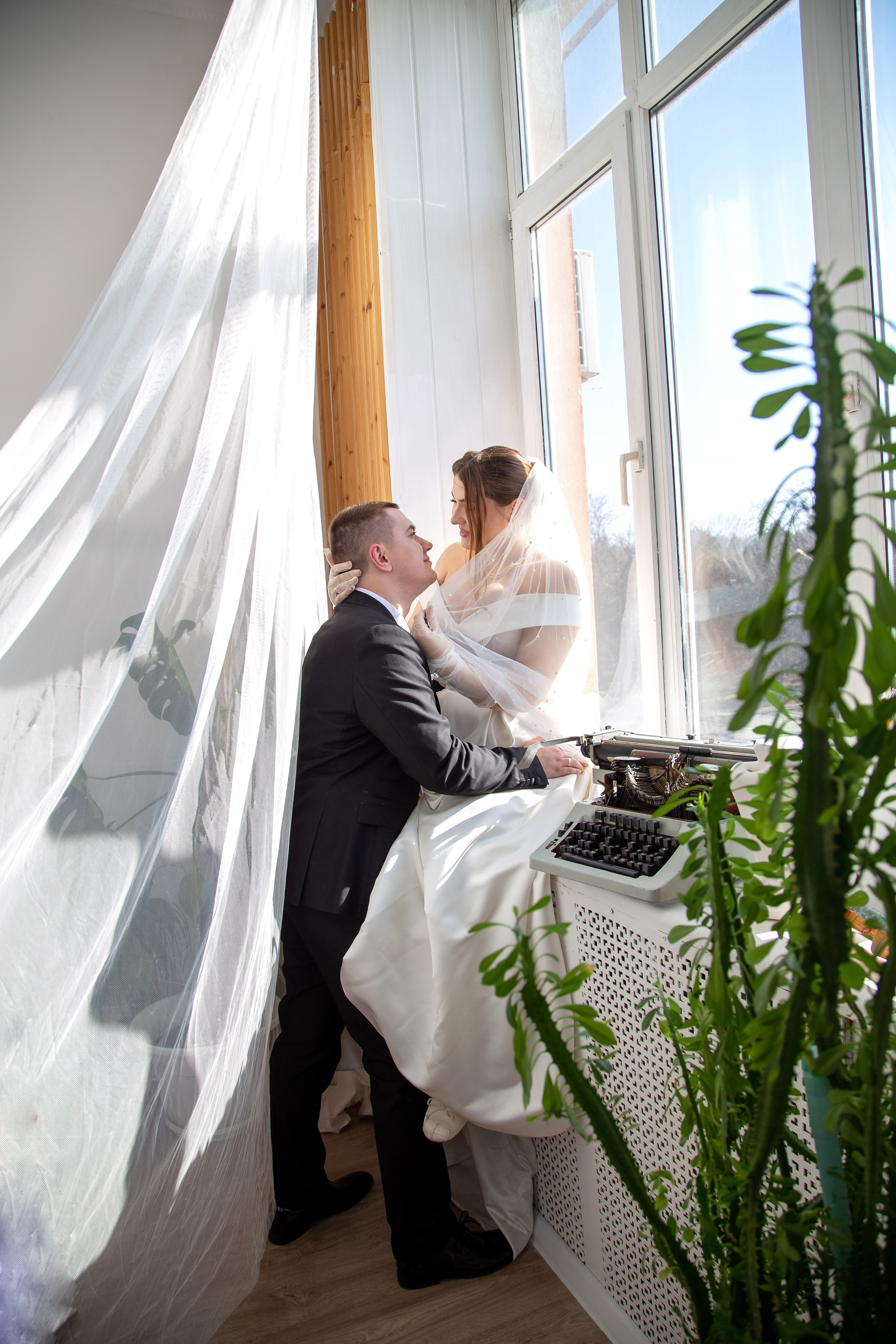 Свадебные фото. Фотограф Краснодара, фотограф в парке Галецкого.репортажный фотограф. детский фотограф, свадебный фотограф. профессиональный фотограф