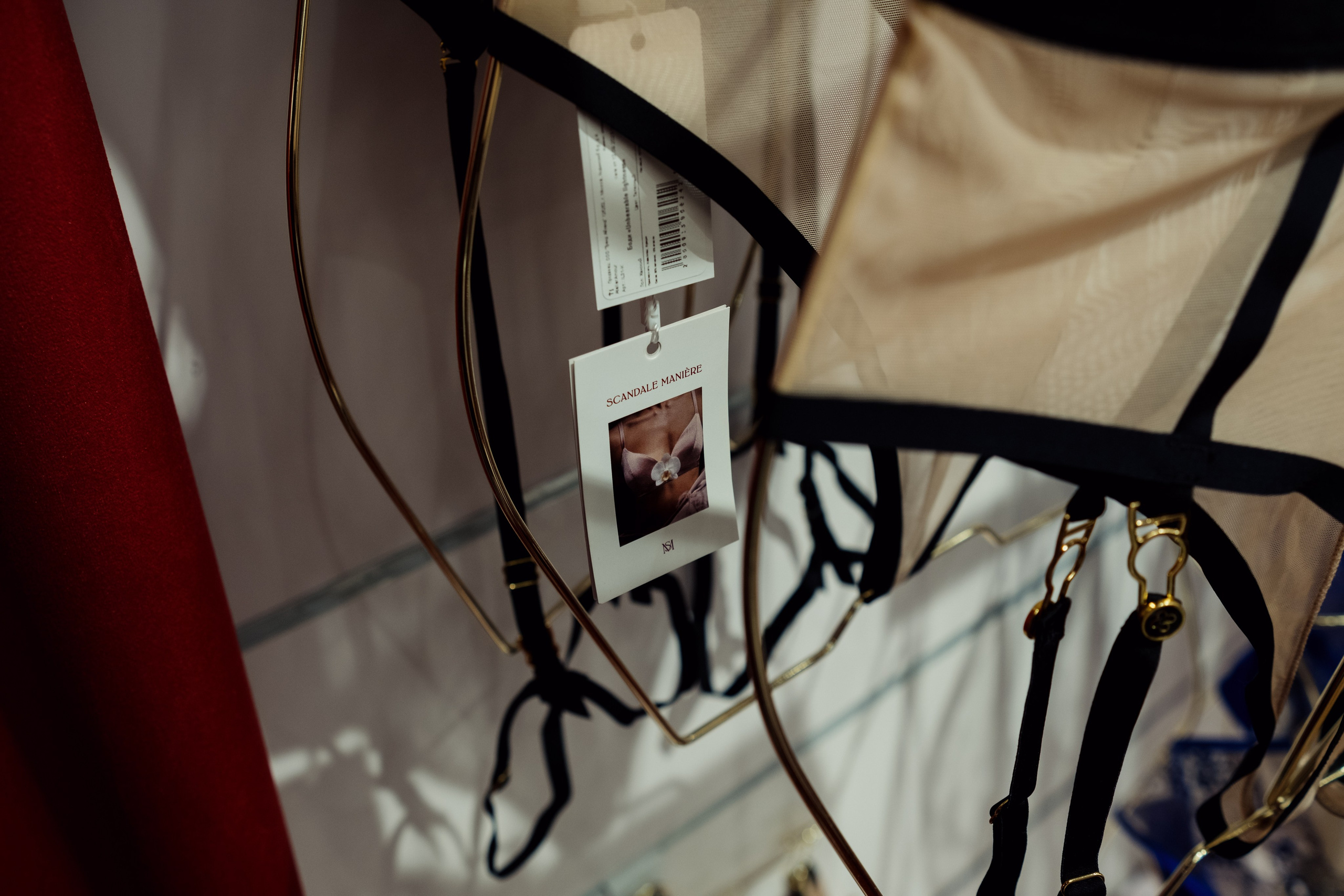 SCANDALE MANIERE. Репортажный и портретный фотограф в Москве Илья Спиридонов