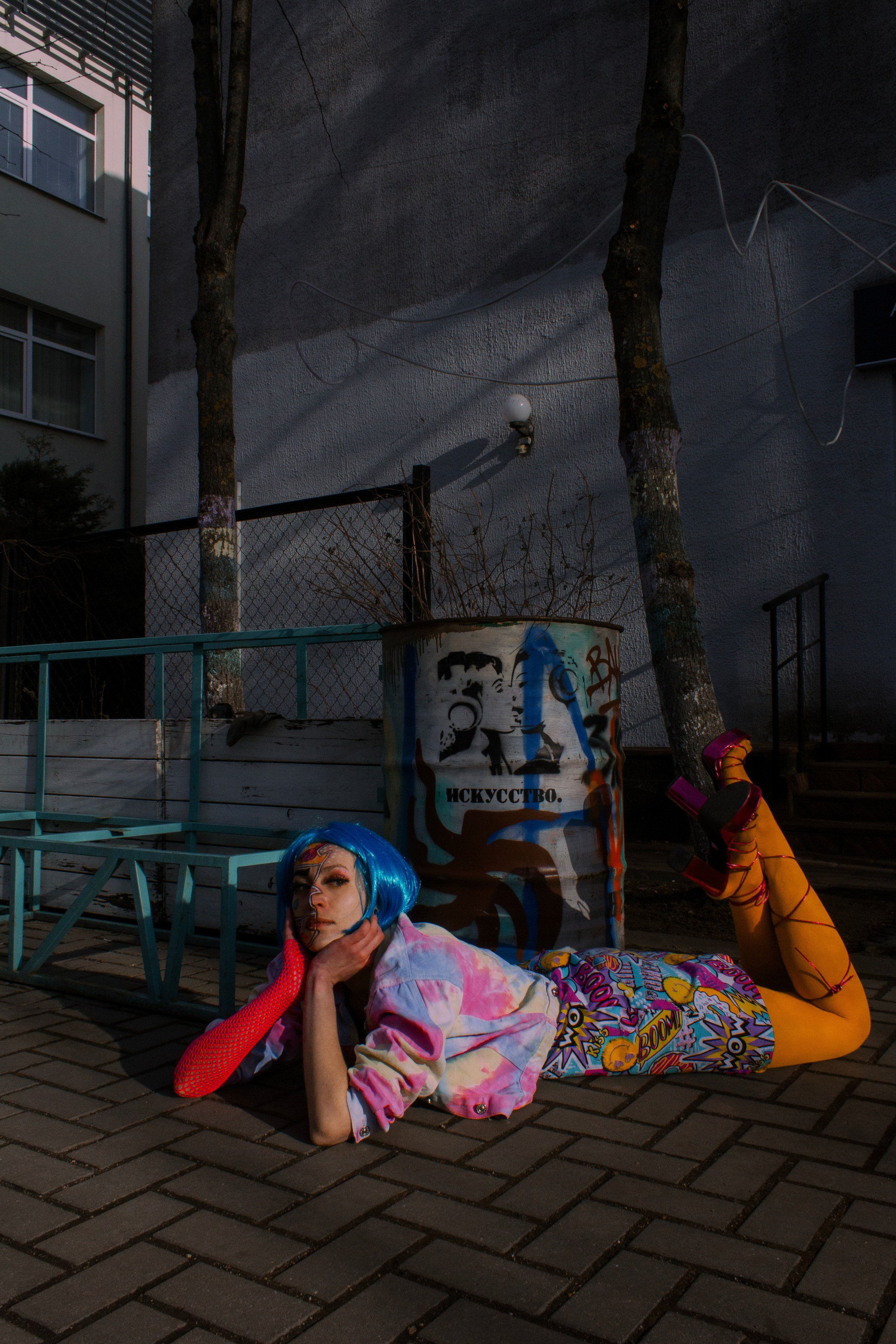 Сошла с обложки комиксов