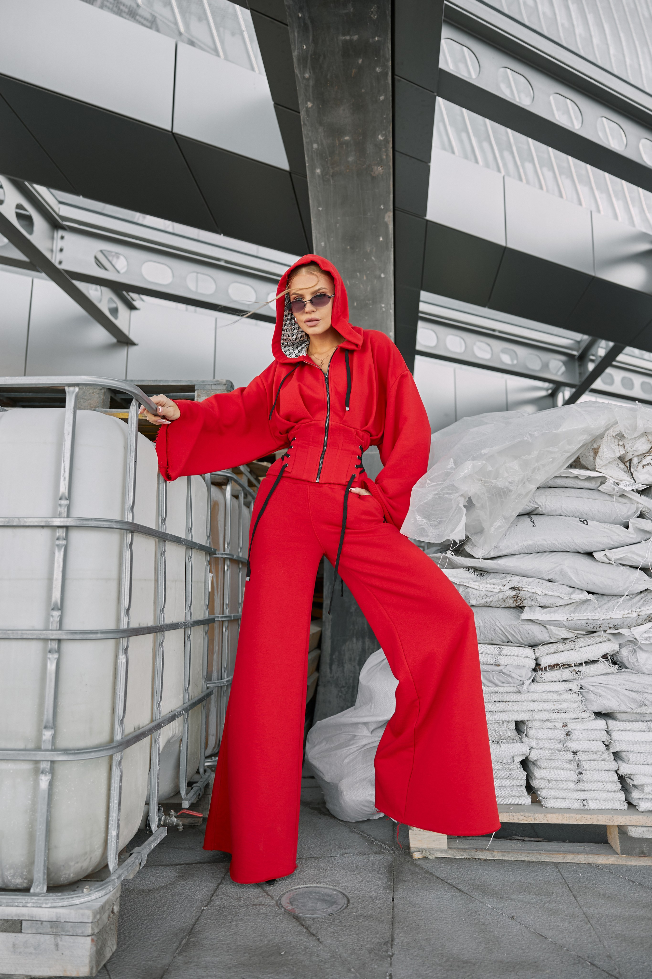 Стрит / Выездные съёмки. Фотограф брендов в Санкт-Петербурге Полина Суворова