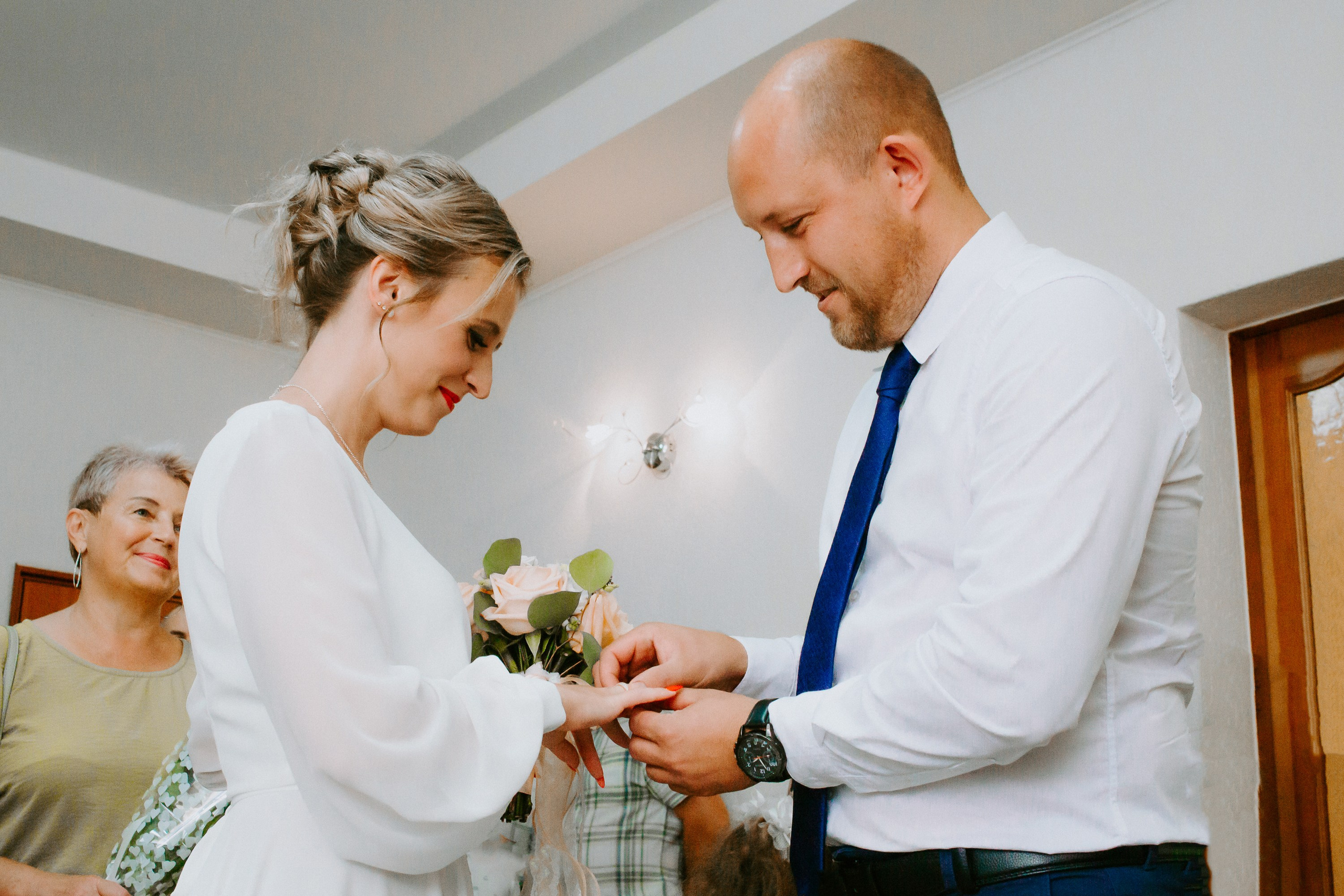 Загс и прогулка. Елена и Виктор. Фотограф в Челябинске Ополихина Анна