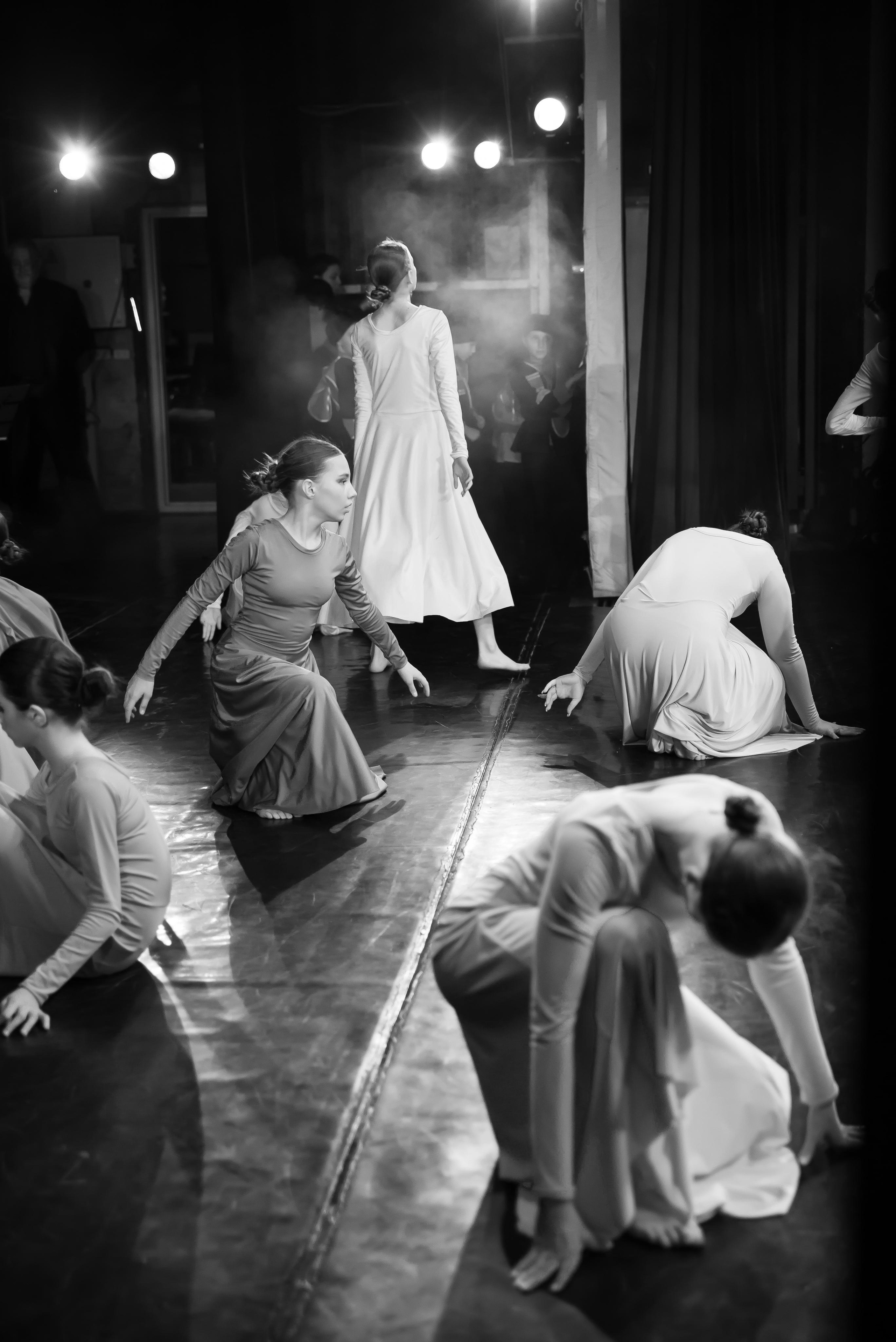 Сцена. Главная