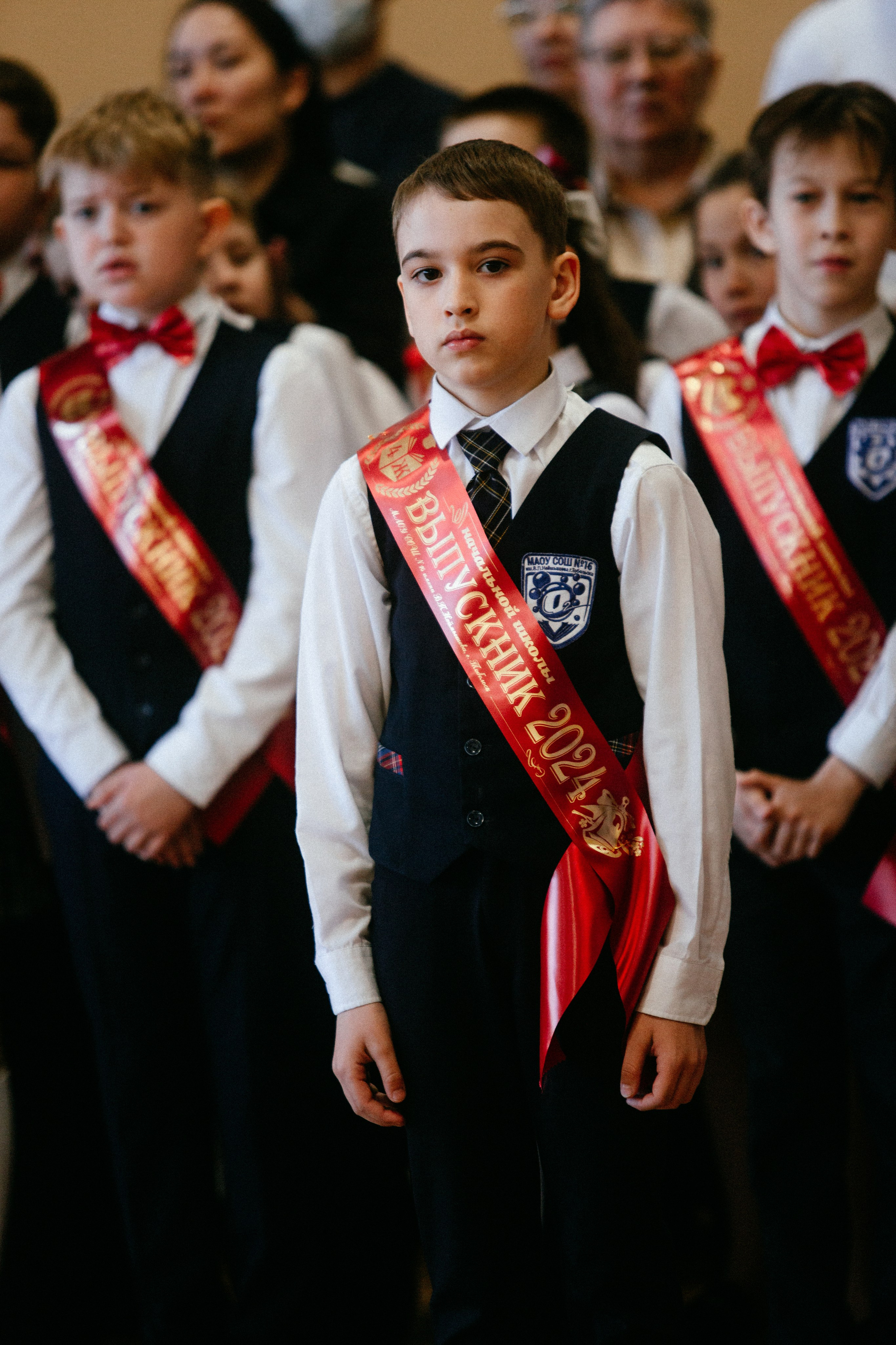 Выпускной в начальной школе. Арт-фотограф Крис Л. в Тобольске: портрет, семейные, свадьбы