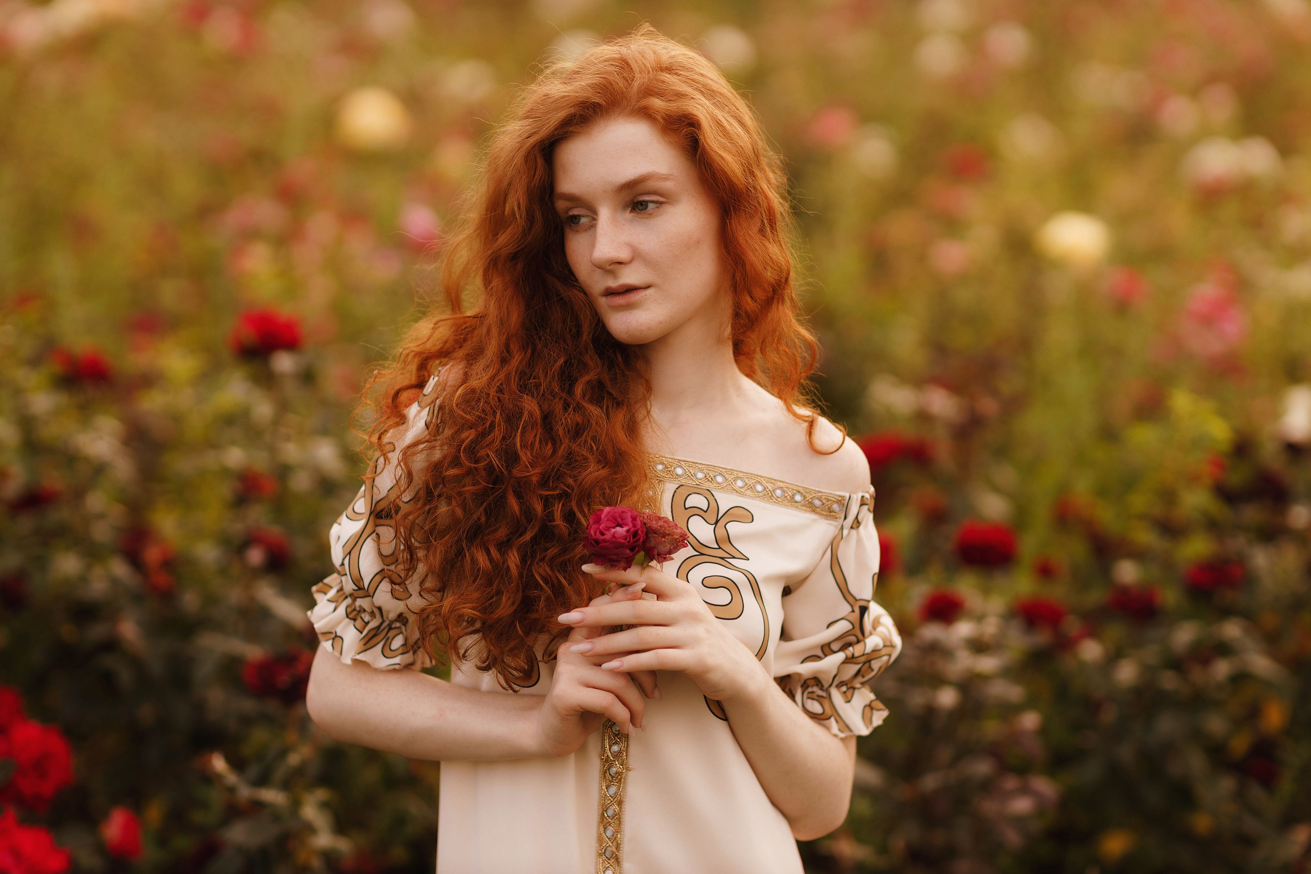 Фотосессия на заливе с Татой в платье от Ирины Павловой. Портретный и репортажный фотограф в Чебоксарах Андриян Чаркин