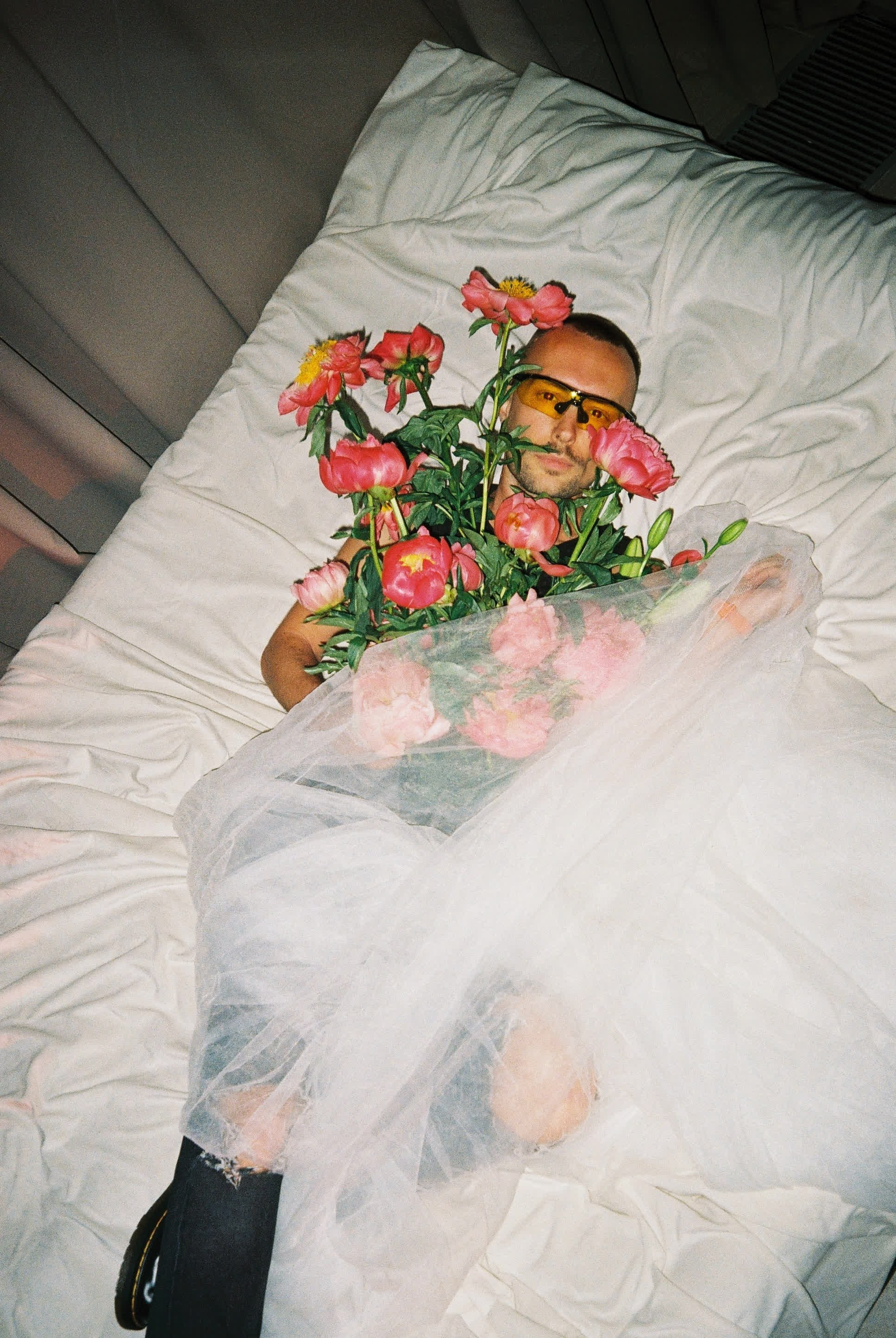 Ведущий Никита Шляндин