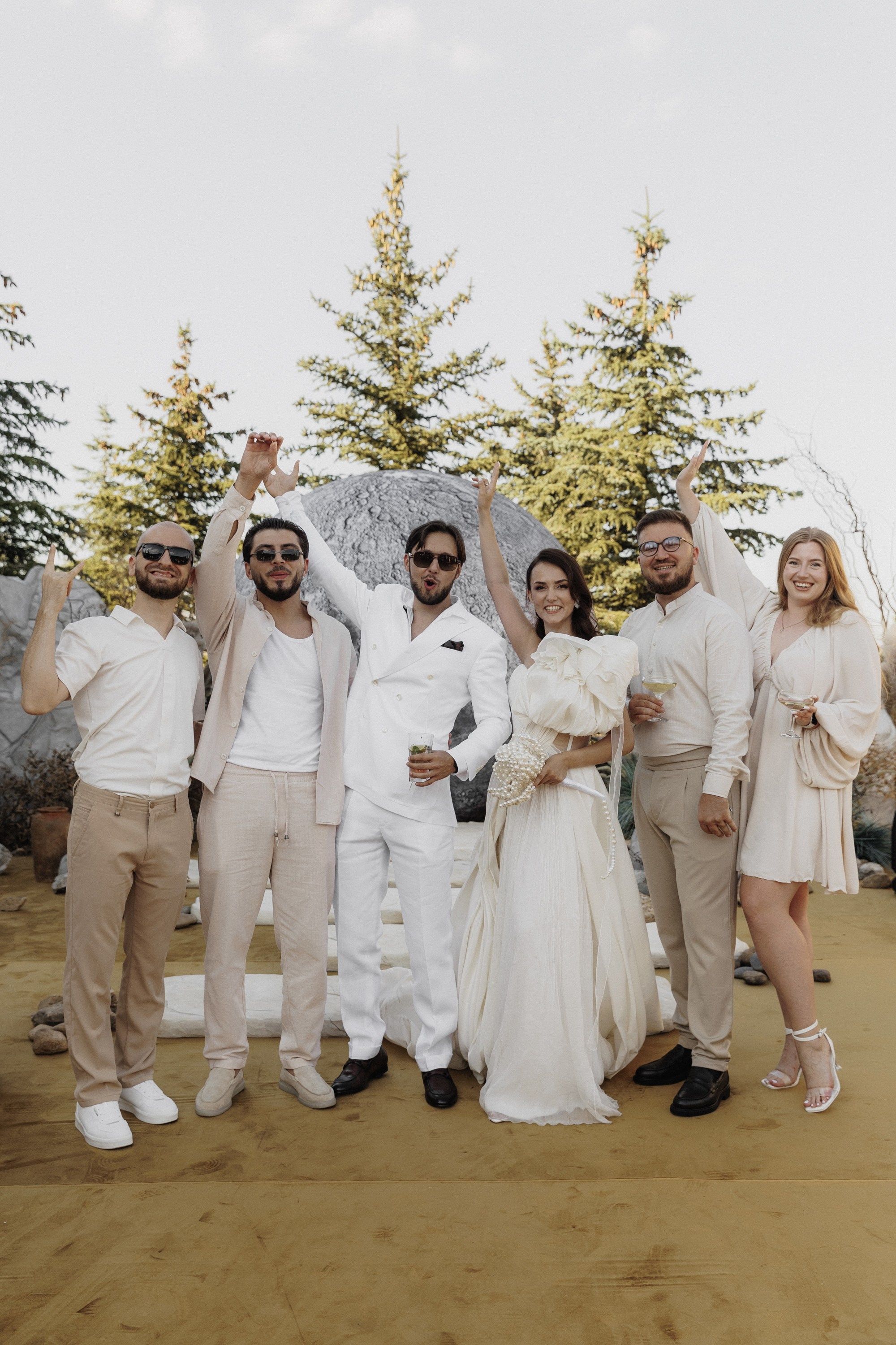 V&E | On The Moon. Свадебная фотография и видеосъёмка