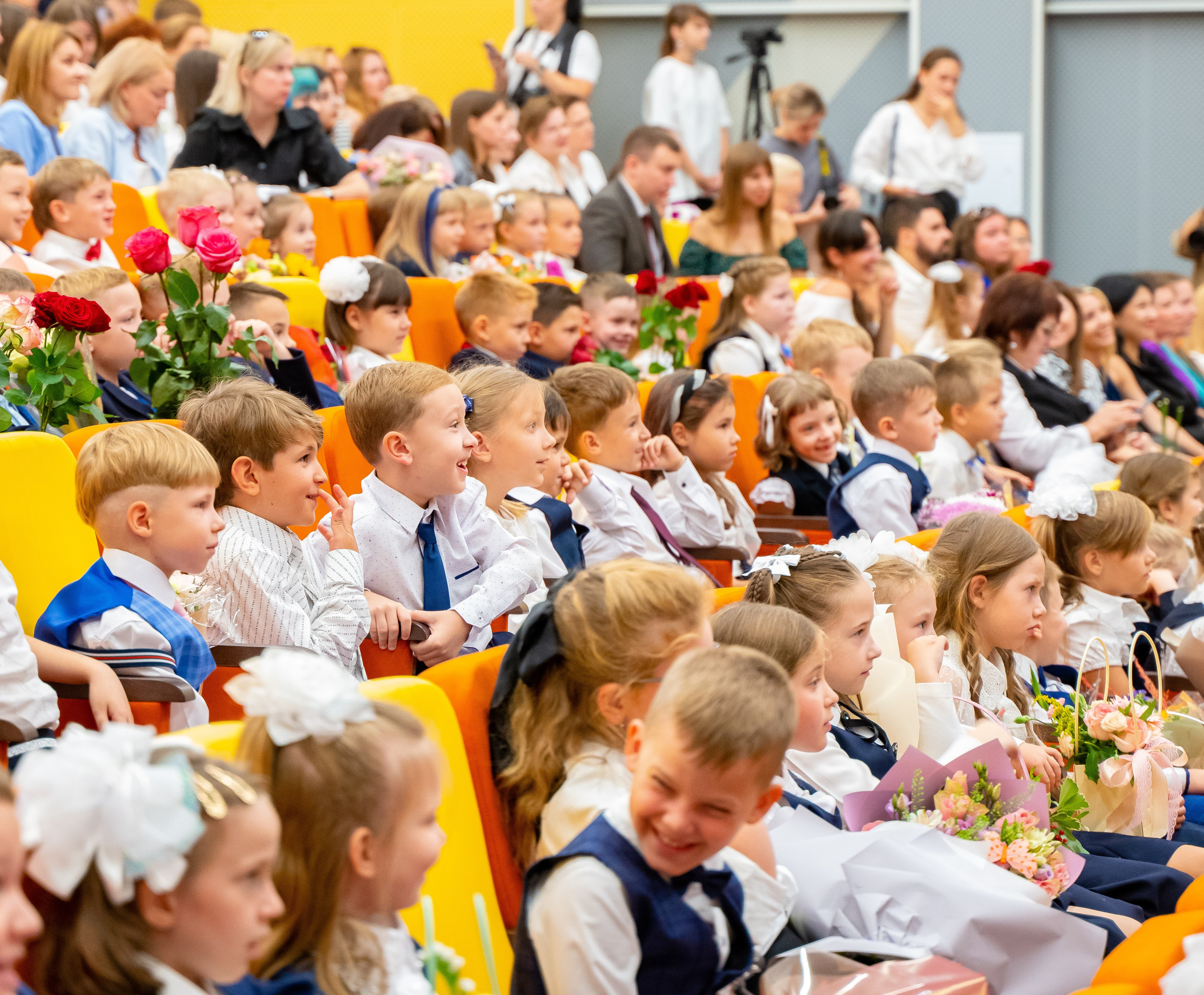 1 сентября Гимназия им. Н.В.Пушкова. Детский и семейный фотограф. ВЫПУСКНЫЕ АЛЬБОМЫ. Москва