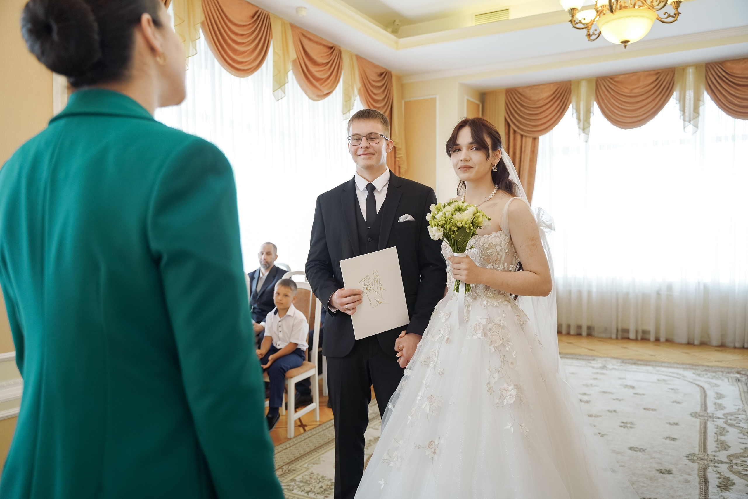 Регистрация в Тосно. Professional photoartist in St. Petersburg (wedding, reportage, portrait, model book, love story) Alexander Shvedov