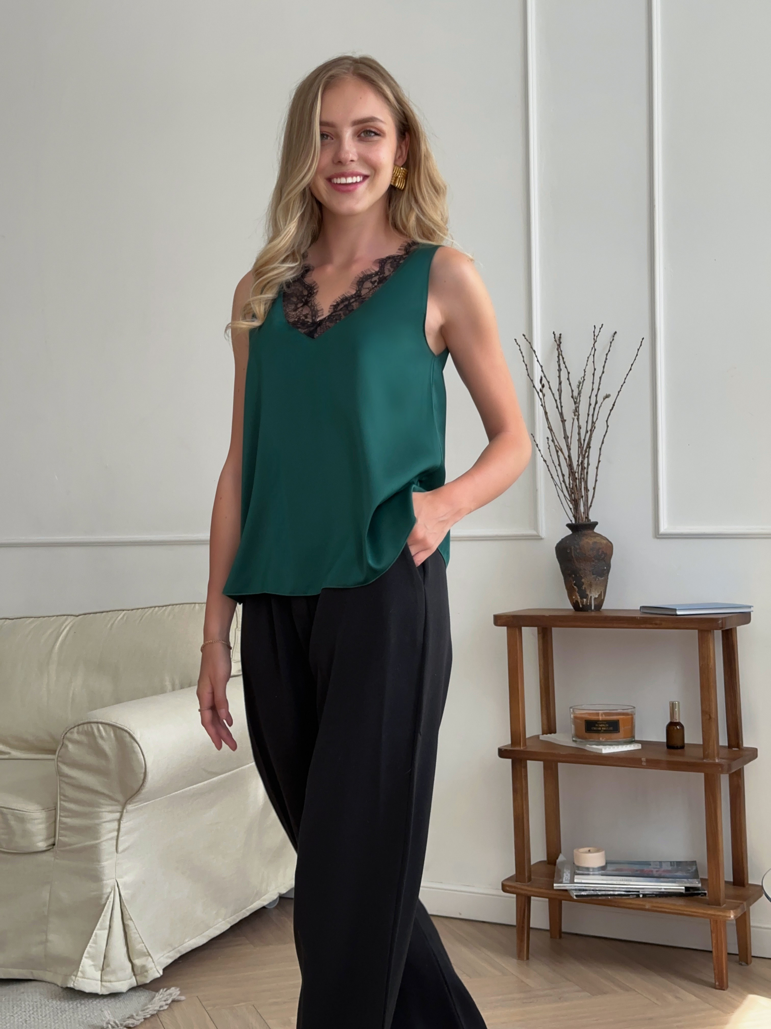 Софья Г. Фото и видео продакшн в Москве — съемка для брендов и маркетплейсов