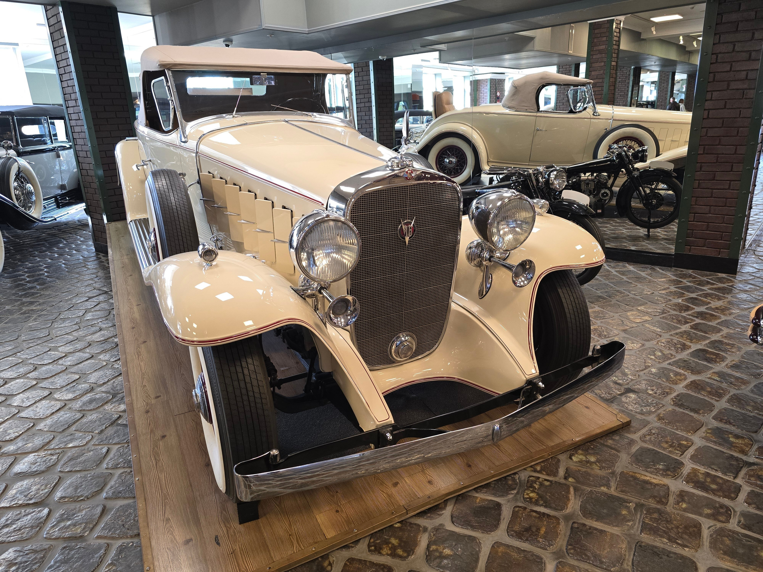 Музей техники ВАДИМА ЗАДОРОЖНОГО. Фотограф Алексей Ка…