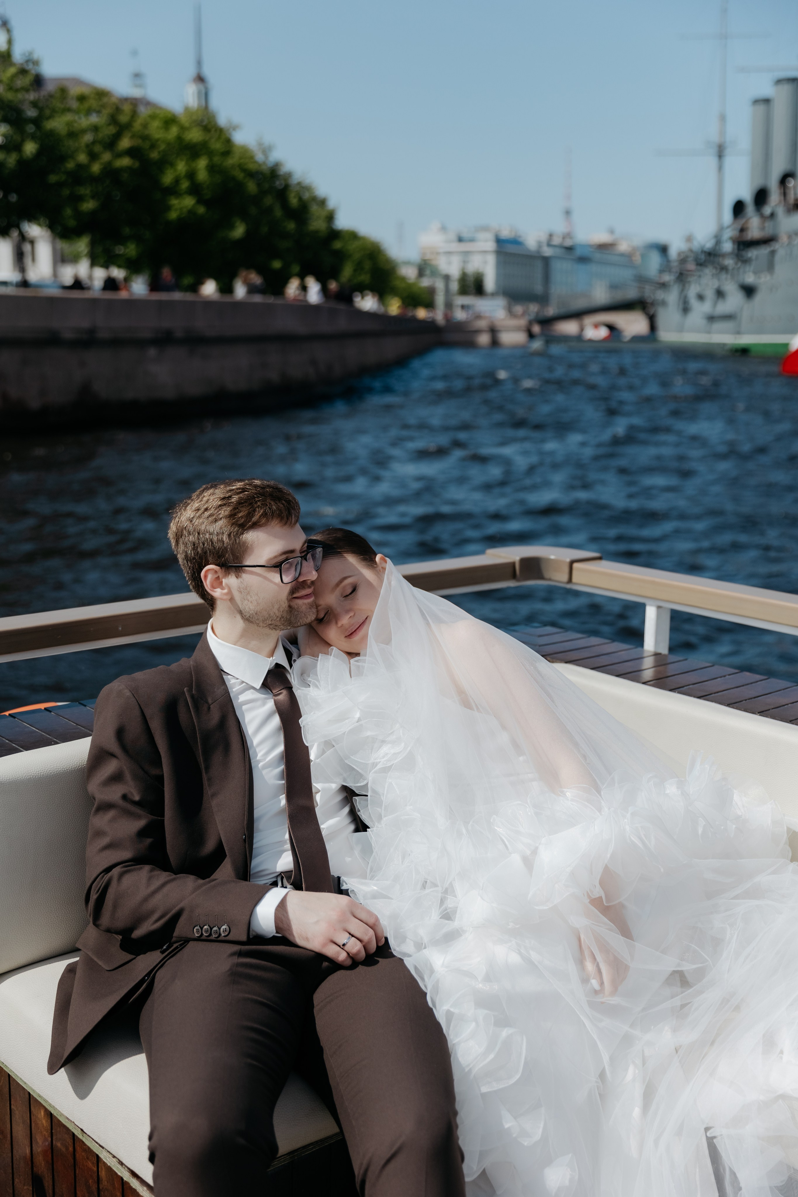 Двери Петроградки. Свадебный и репортажный фотограф в Санкт-Петербурге