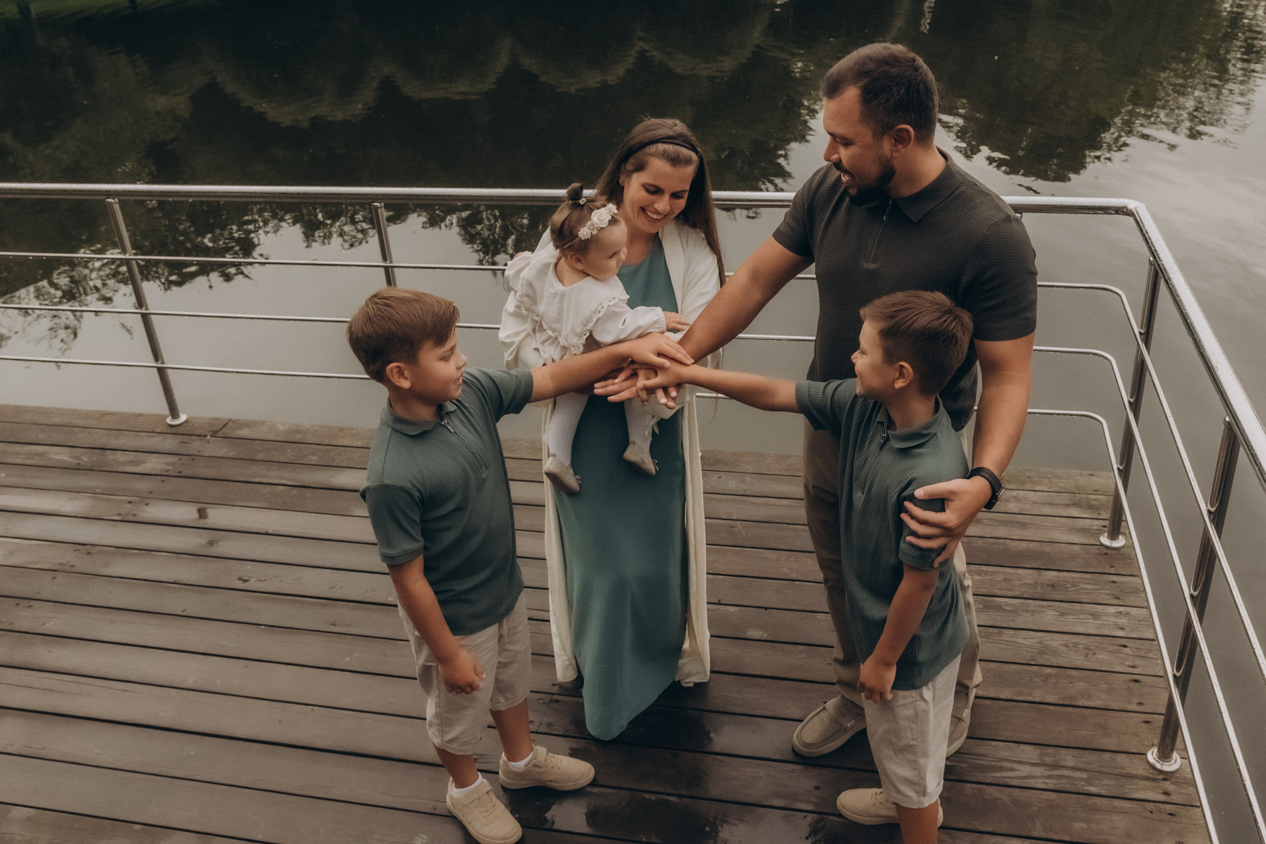 Семейная прогулка. Гаврилова Настя семейный фотограф lifestyle в Москве