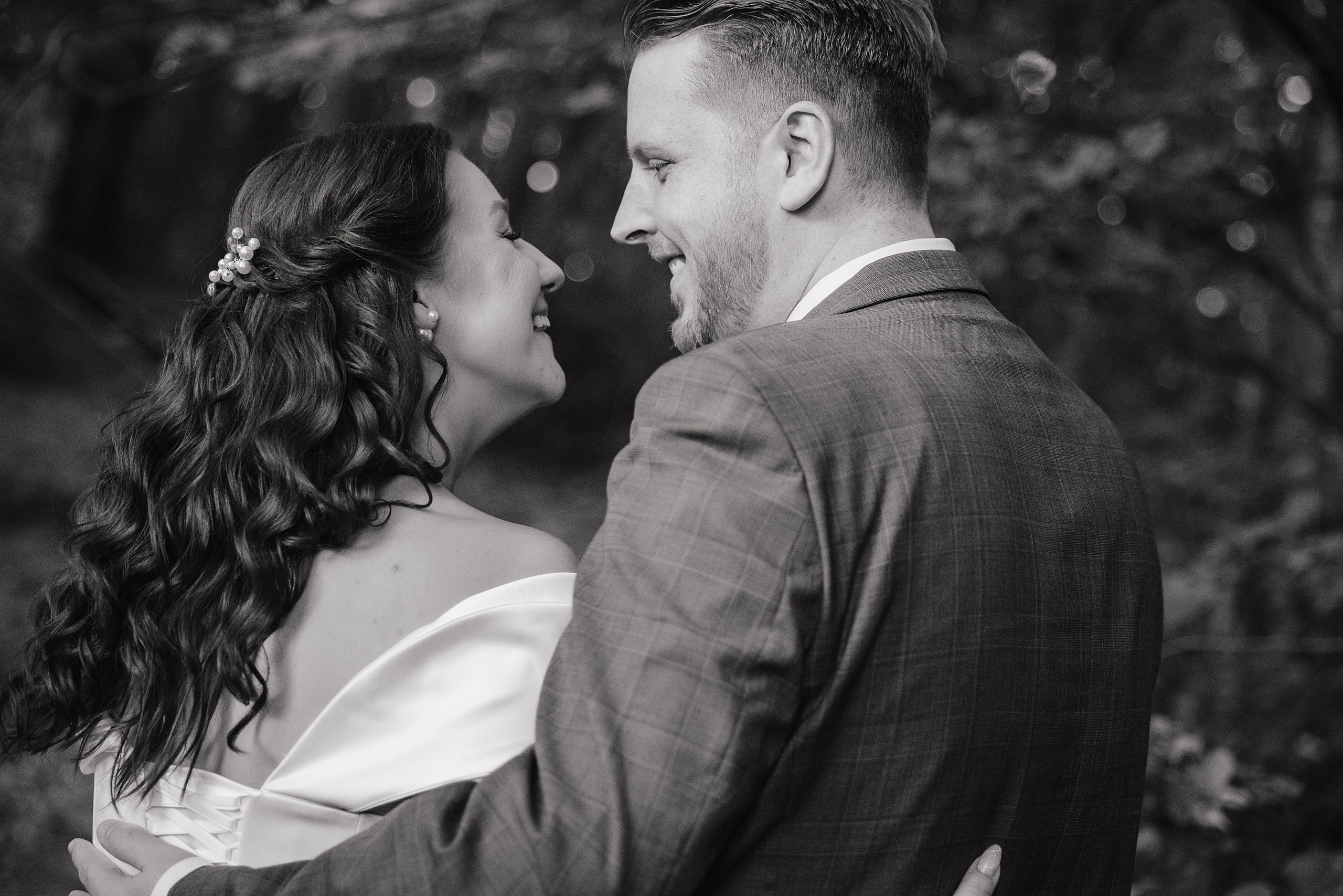 Камерная русско-американская свадьба, когда любовь побеждает все. Свадебный фотограф в Воронеже Алексей Логинов