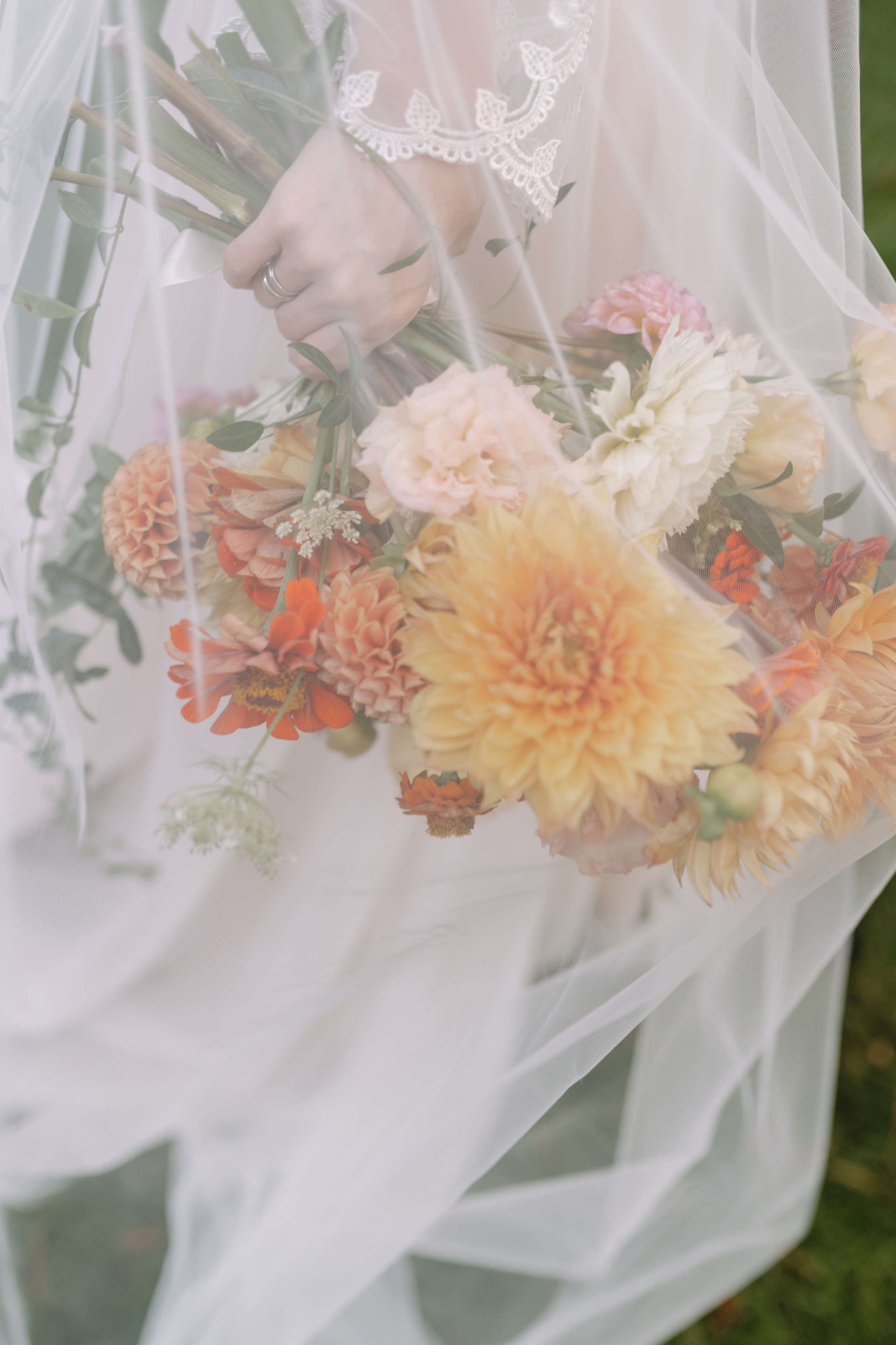 Денис и Лера. Свадебный фотограф Анжелика Сариева