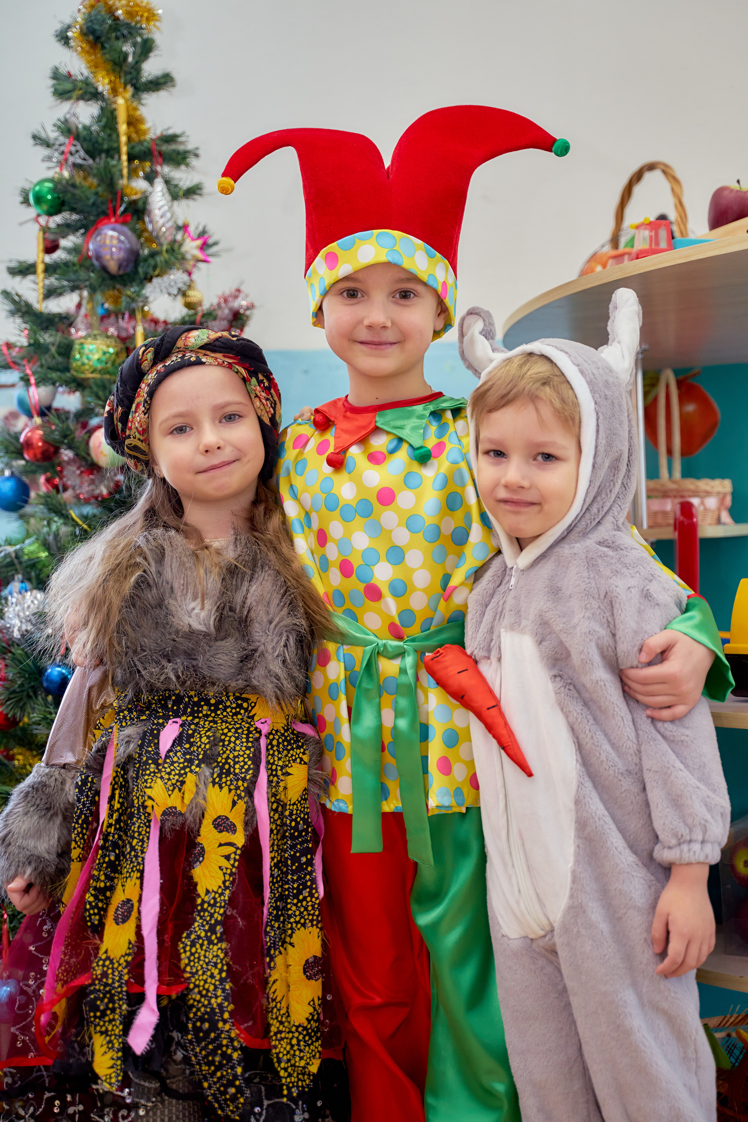 Утренник. Новый год. Выпускные фотокниги во Владивостоке Джуган Елена