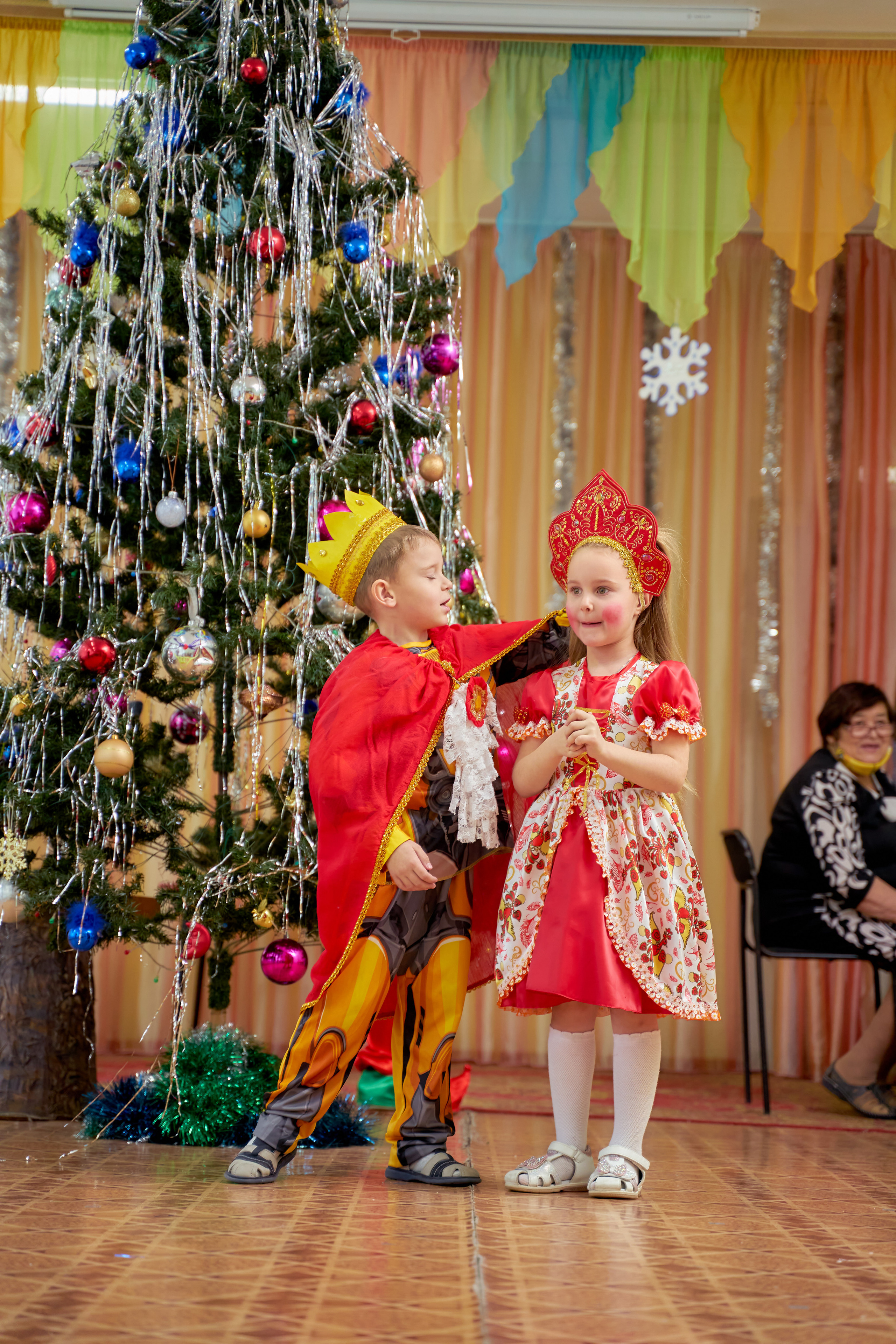 Утренник. Новый год. Выпускные фотокниги во Владивостоке Джуган Елена