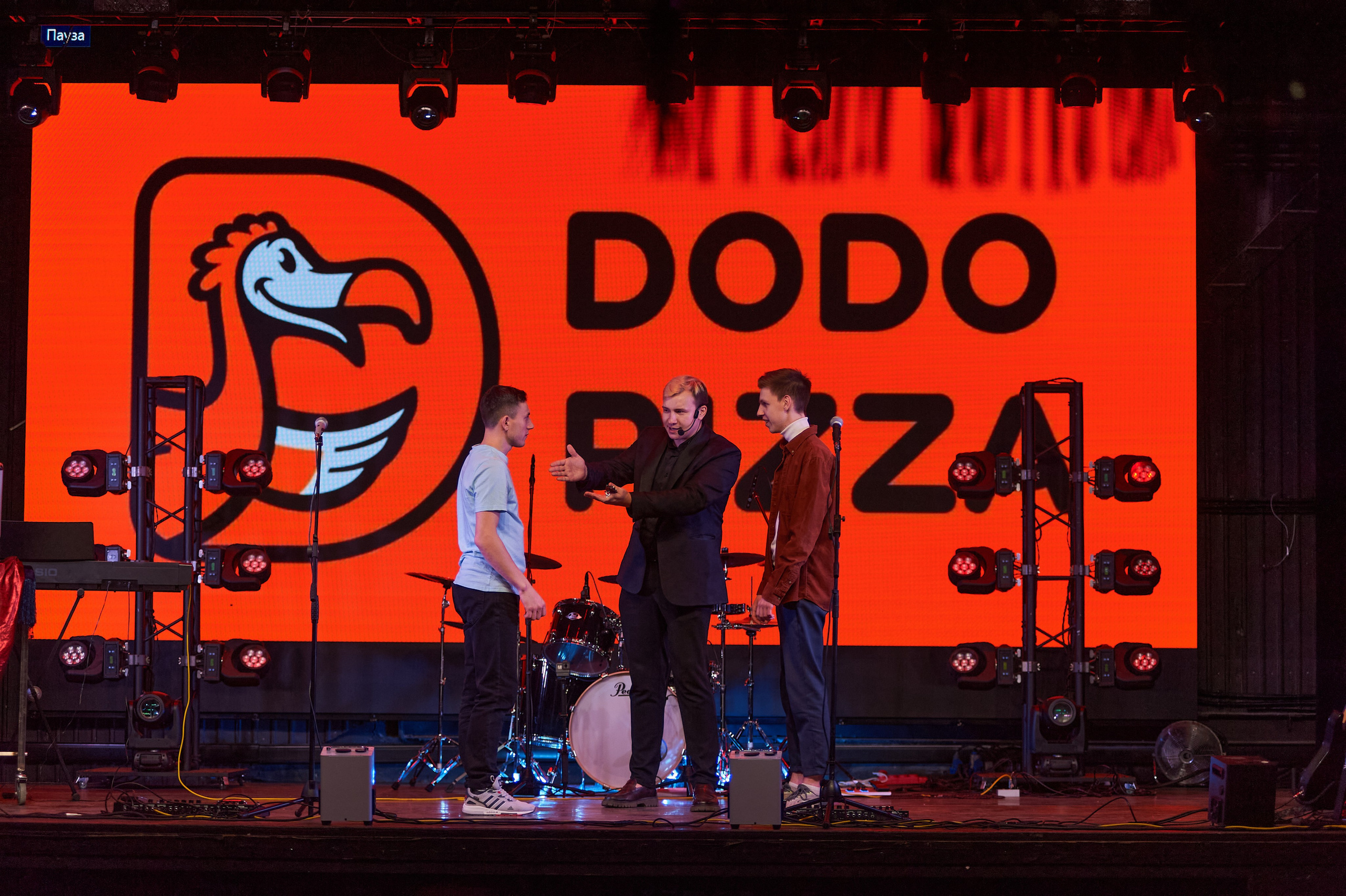 Corporate party dodo pizza. Photographer Bangkok — Pattaya | фотограф Бангкок — Паттайа