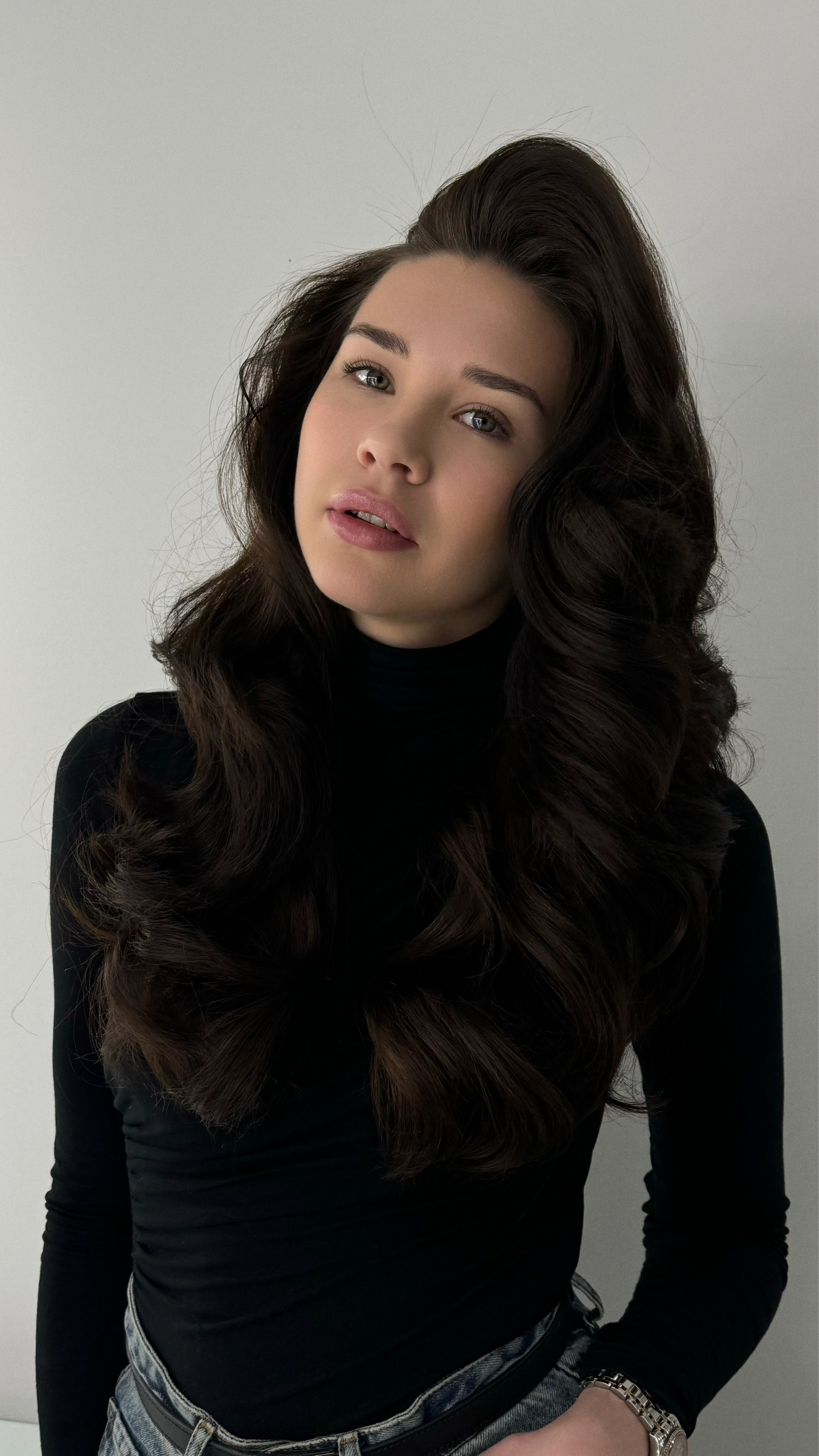 Прически, укладки. Студия визажистов, стилистов по прическам, бровистов и мастеров по ресницам