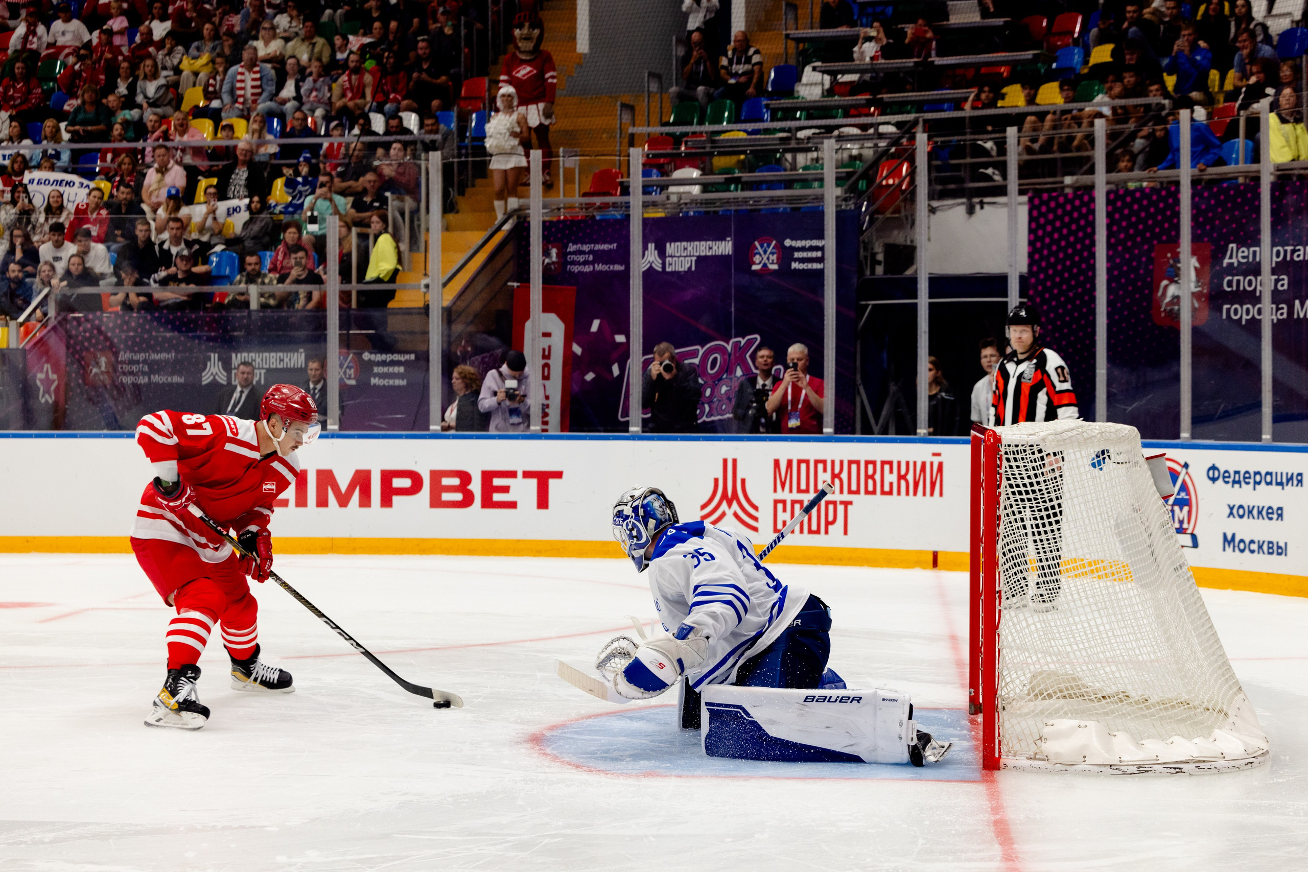Кубок мэра Москвы по хоккею 2024. Виктория Зудина — фотограф в Москве