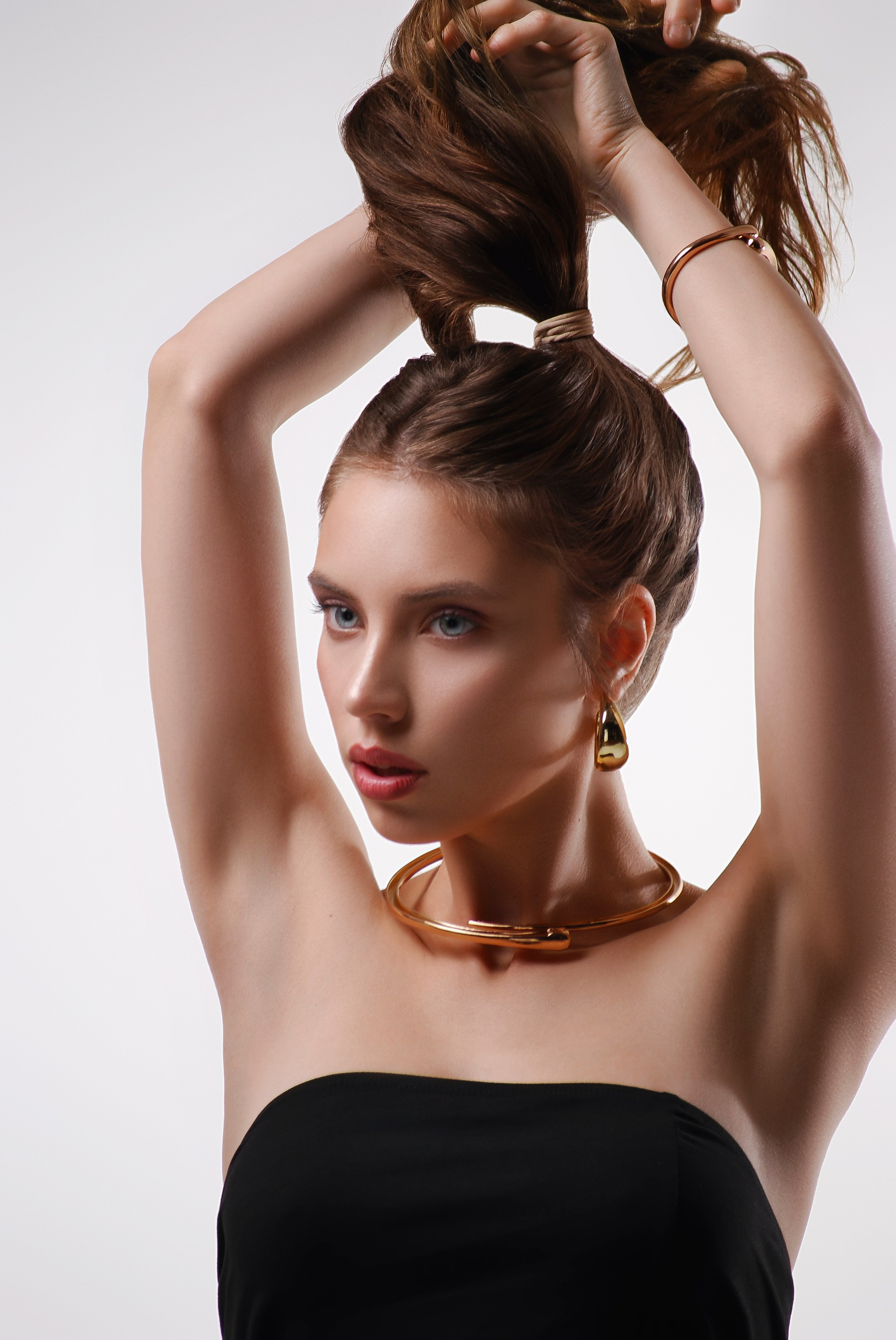 Коммерция Twear. Костюмер, художник кино и телевидения в спб