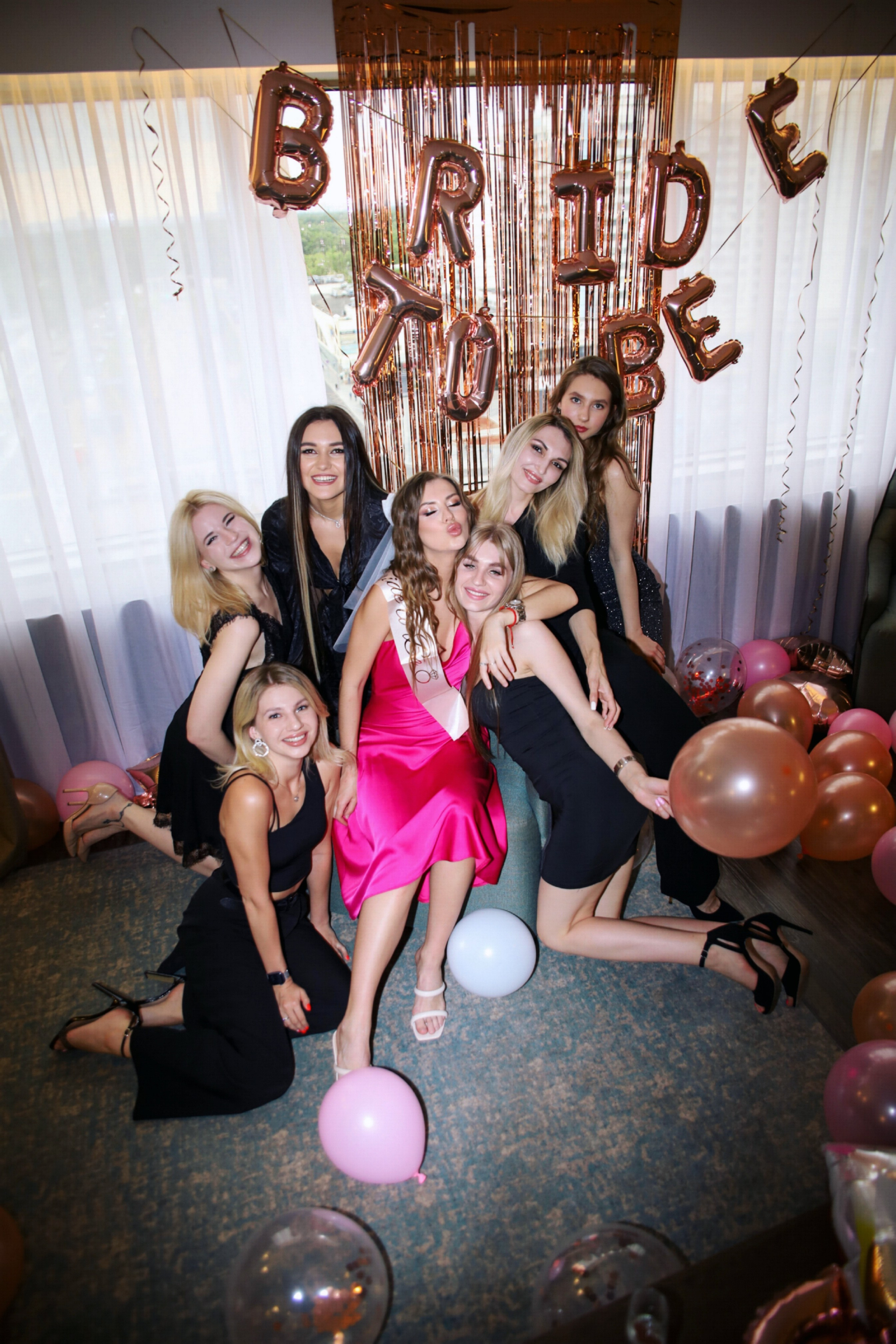 Девичник. Номер отеля. Главная