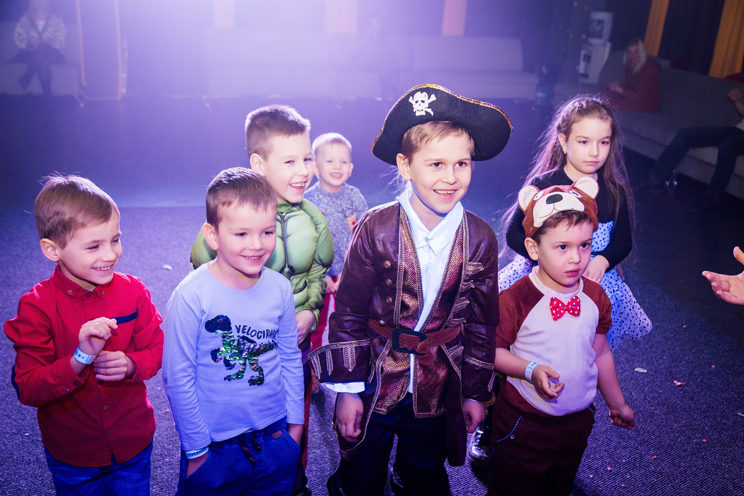 Новогодние утренники. Детский фотограф видеограф в Хабаровске Михаил Орлов