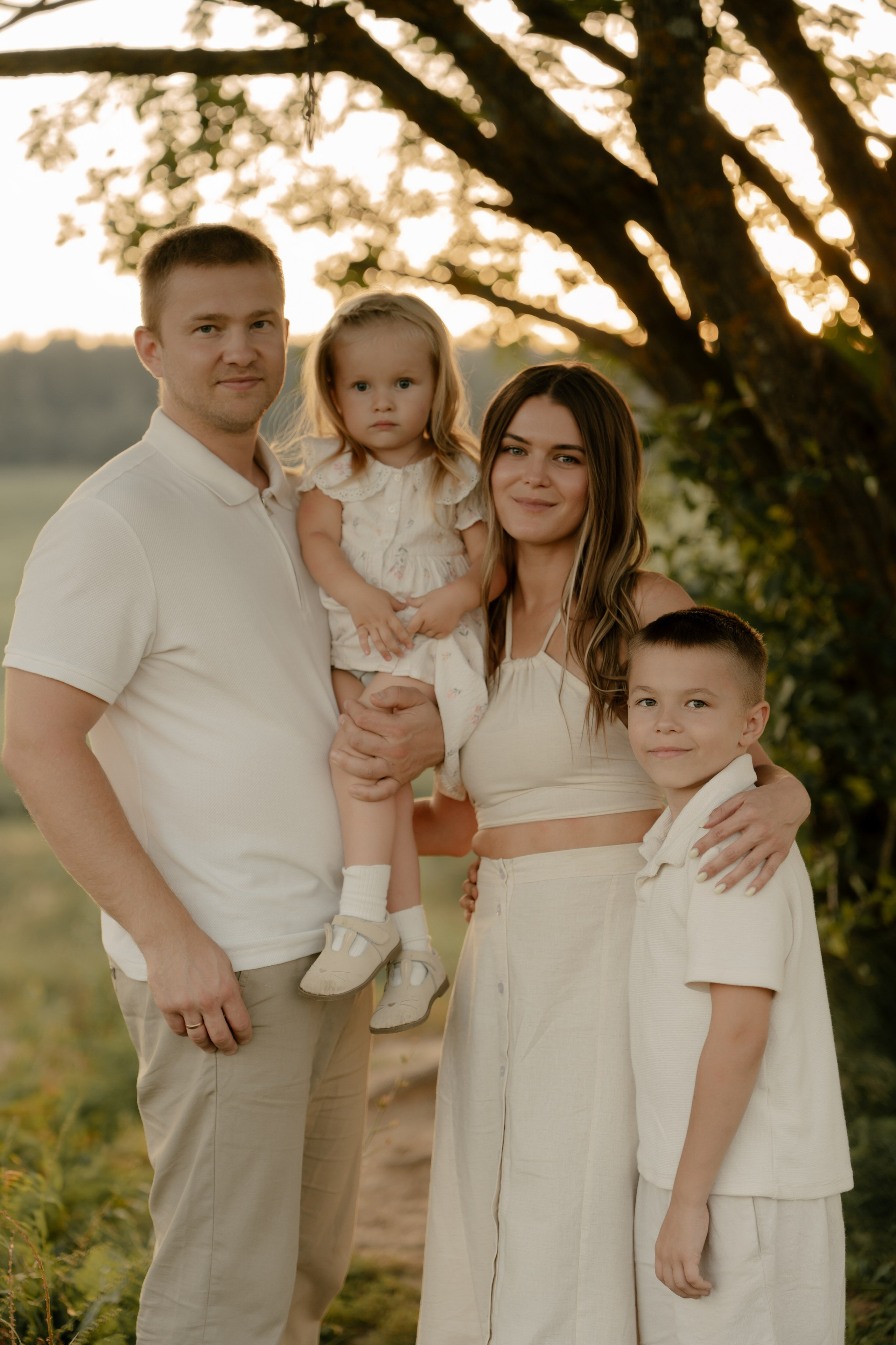 Аня, Агата, Юра и Саша. Свадебный и семейный фотограф в Москве и Красногорске — живые кадры | Анастасия Тихонова