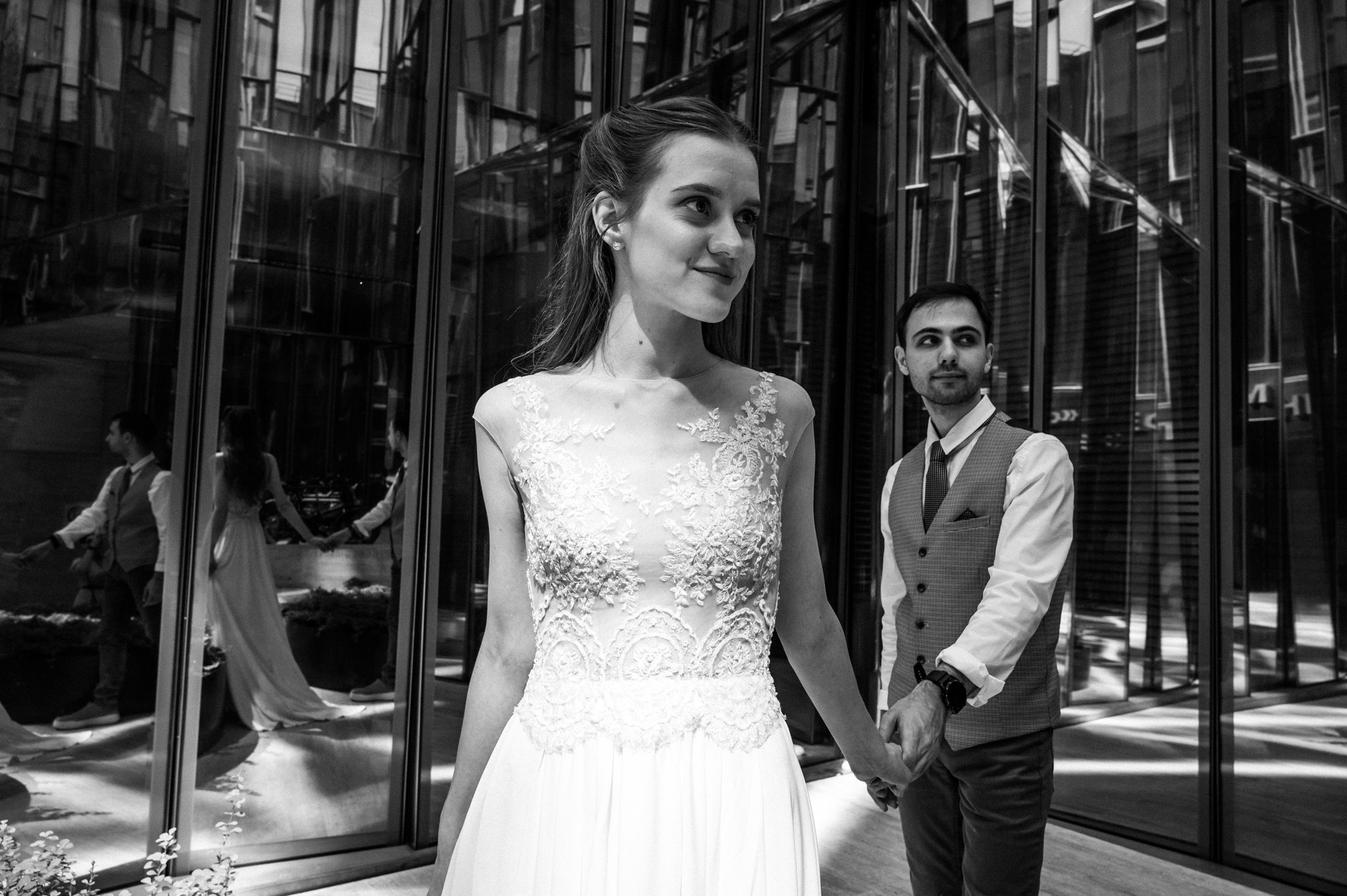 Зеркальный дворик. Свадебный и семейный фотограф из Санкт-Петербурга Климов Анатолий