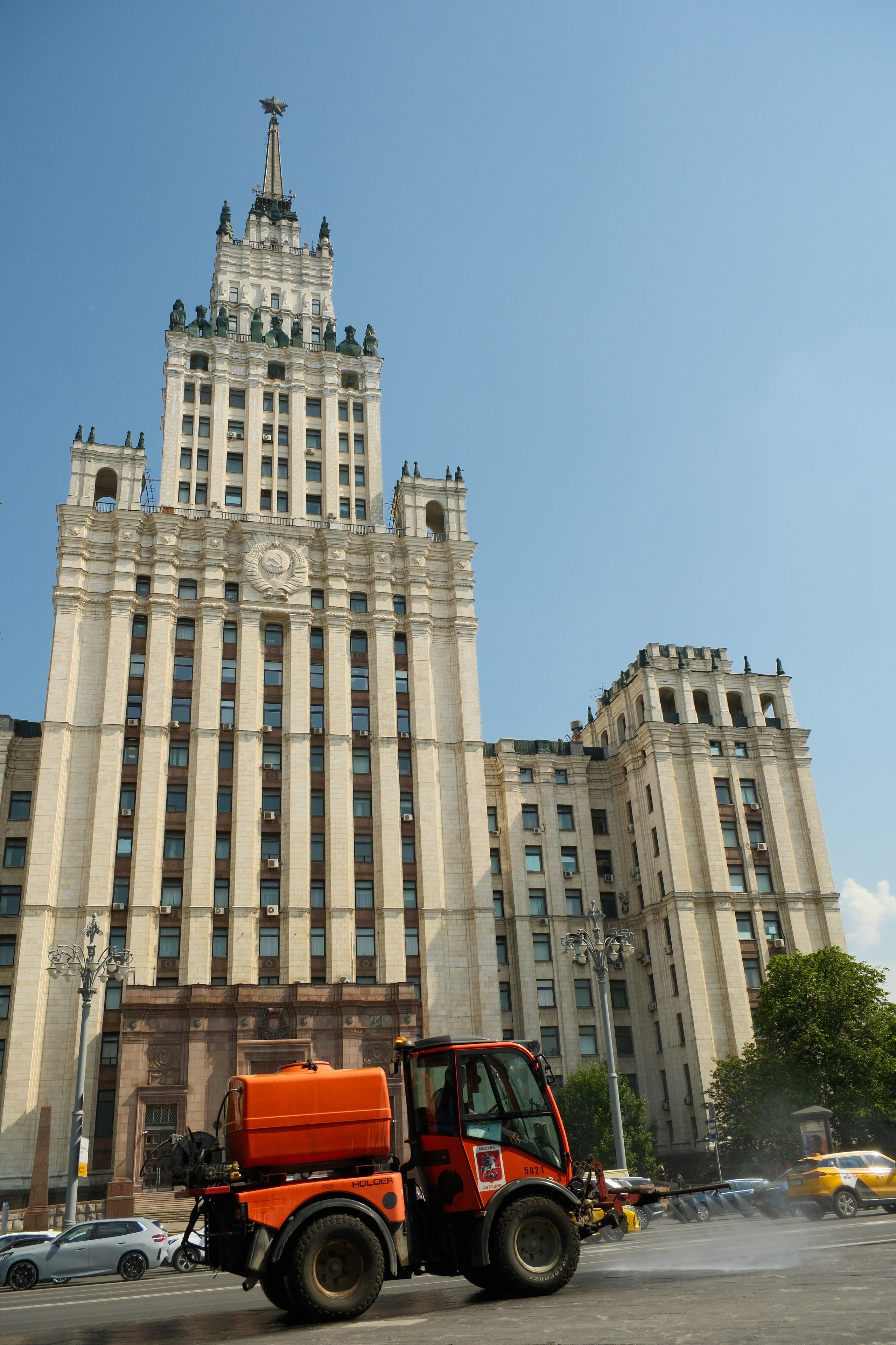 Улица, люди, жизнь…