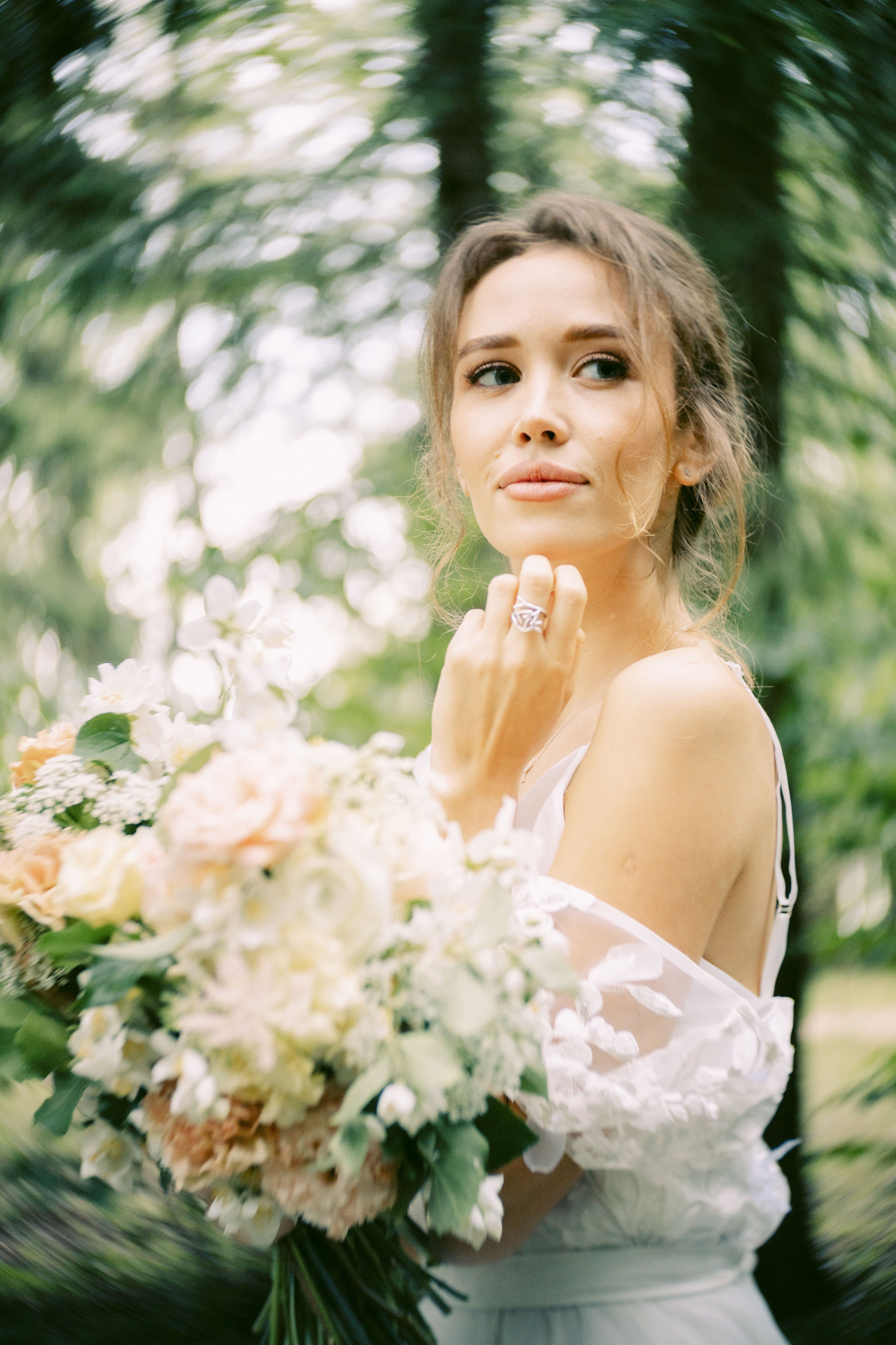 Свадьба в лесу. Репортажный и студийный фотограф в Москве — Софи