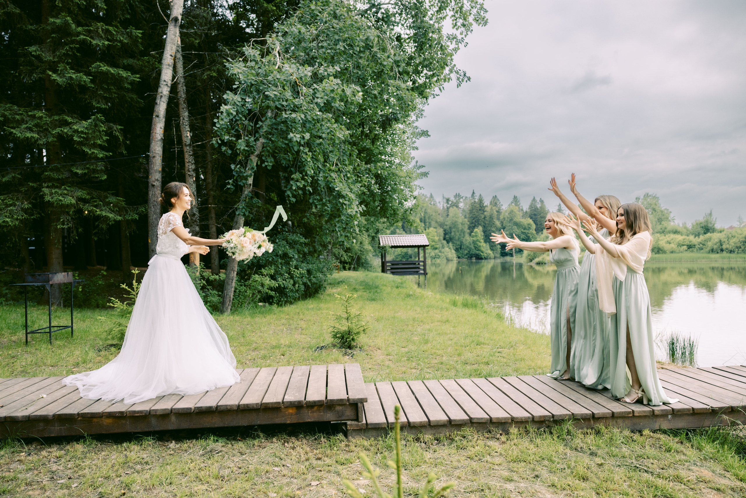 Свадьба в лесу. Репортажный и студийный фотограф в Москве — Софи