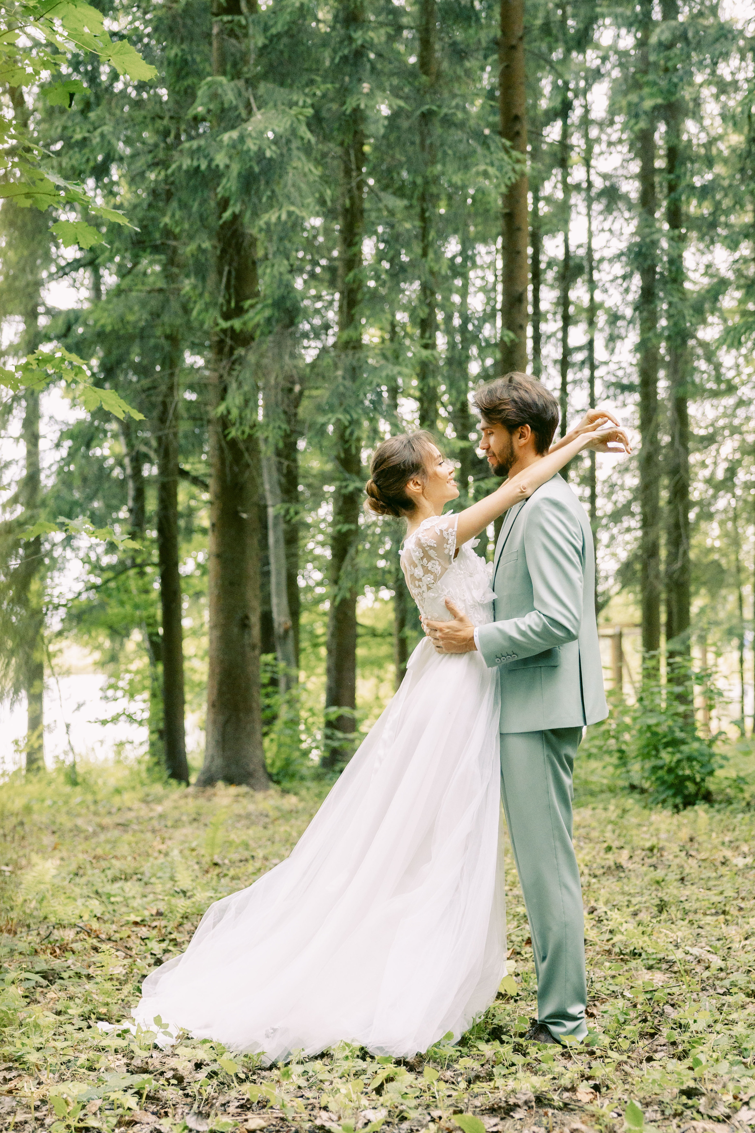 Свадьба в лесу. Репортажный и студийный фотограф в Москве — Софи