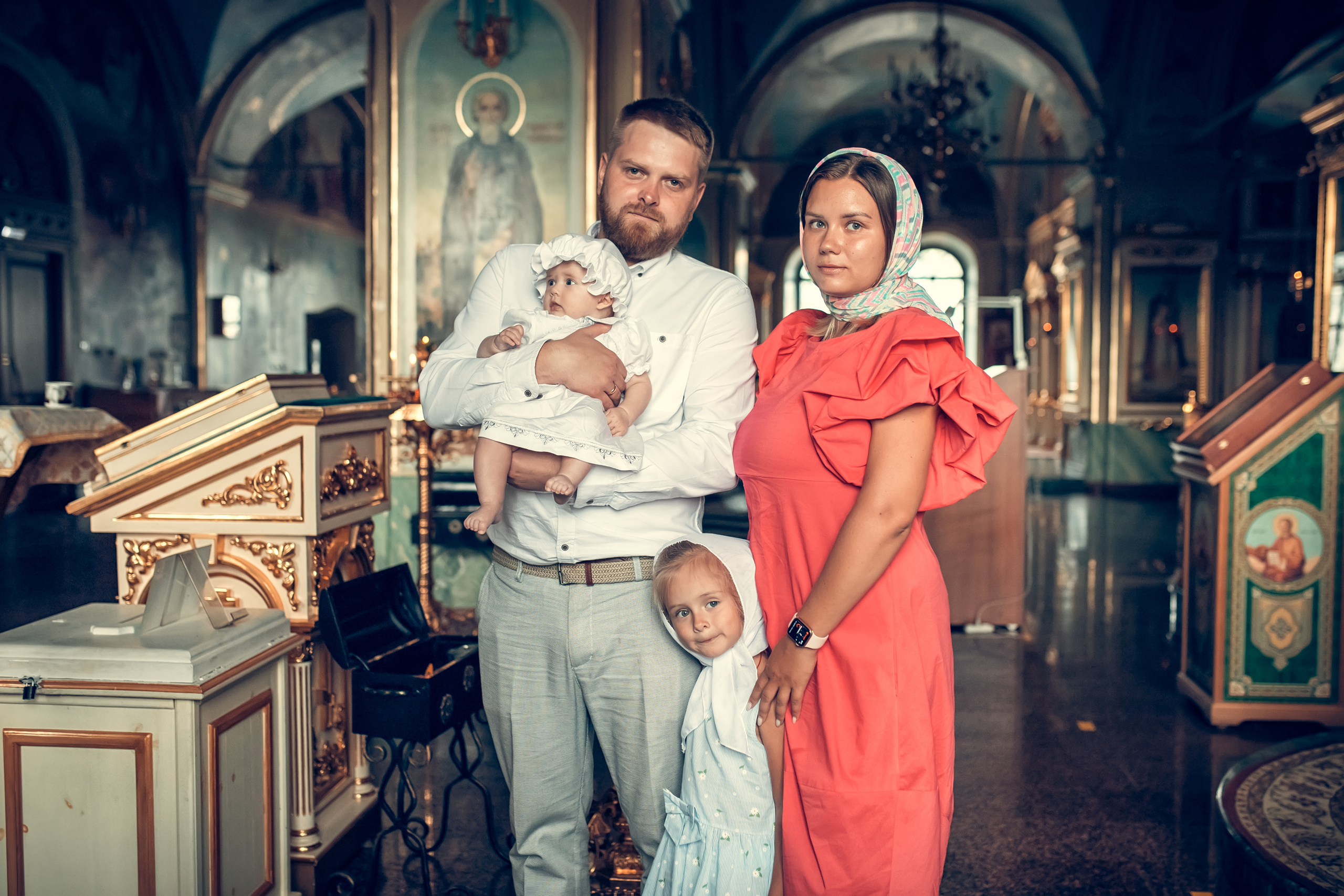 Крещение младенца Иулиании в храме Живоначальной Троицы. Екатерина Крапивина фотограф церковных Таинств в Нижний Новгороде