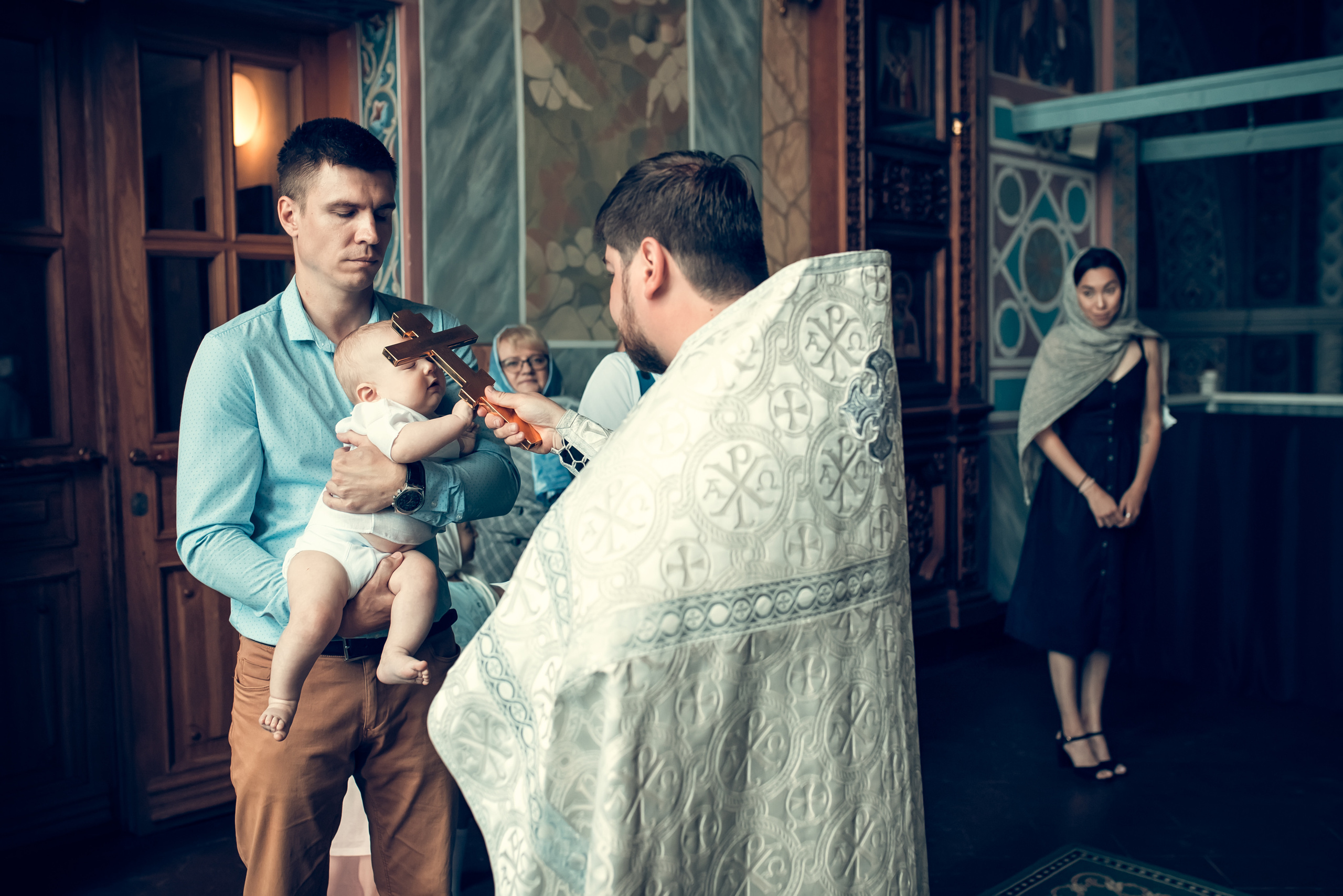 Крещение младенца Степана в Соборе Александра Невского. Екатерина Крапивина фотограф церковных Таинств в Нижний Новгороде