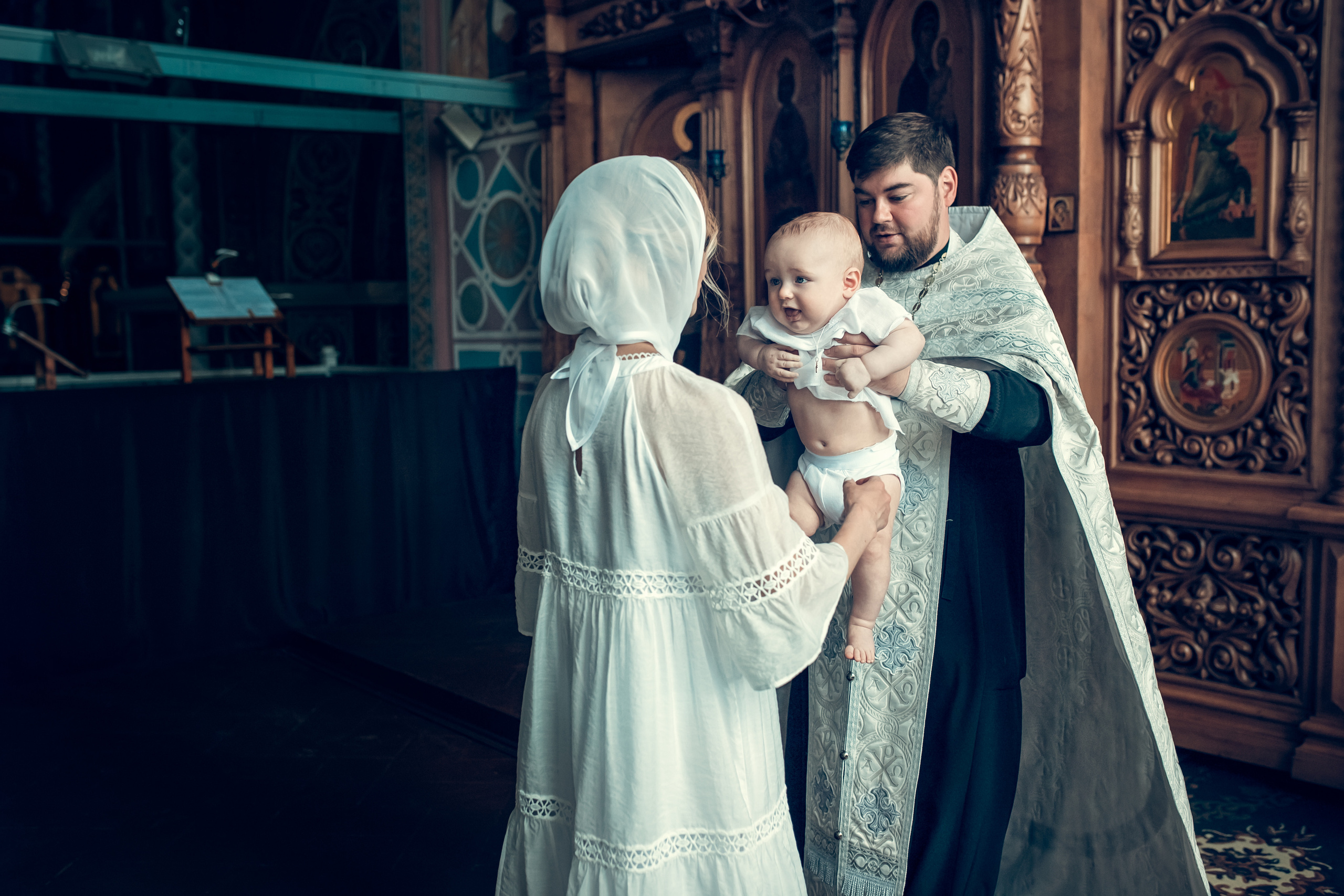 Крещение младенца Степана в Соборе Александра Невского. Екатерина Крапивина фотограф церковных Таинств в Нижний Новгороде