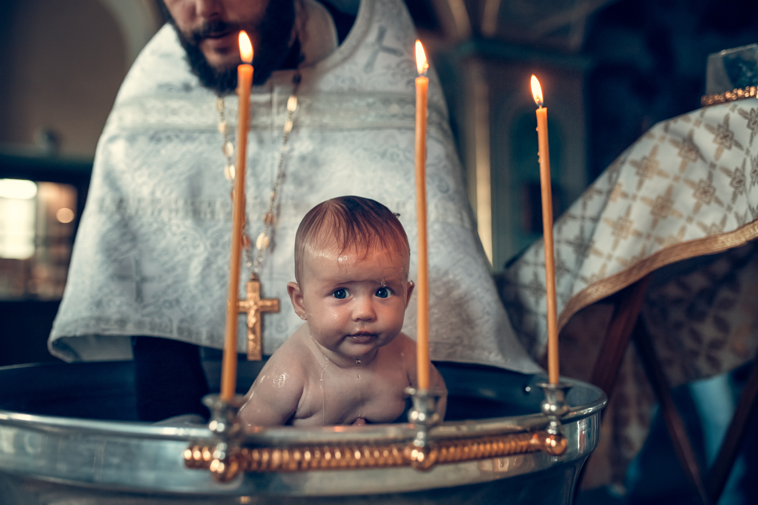 Крещение младенца Иулиании в храме Живоначальной Троицы. Екатерина Крапивина фотограф церковных Таинств в Нижний Новгороде