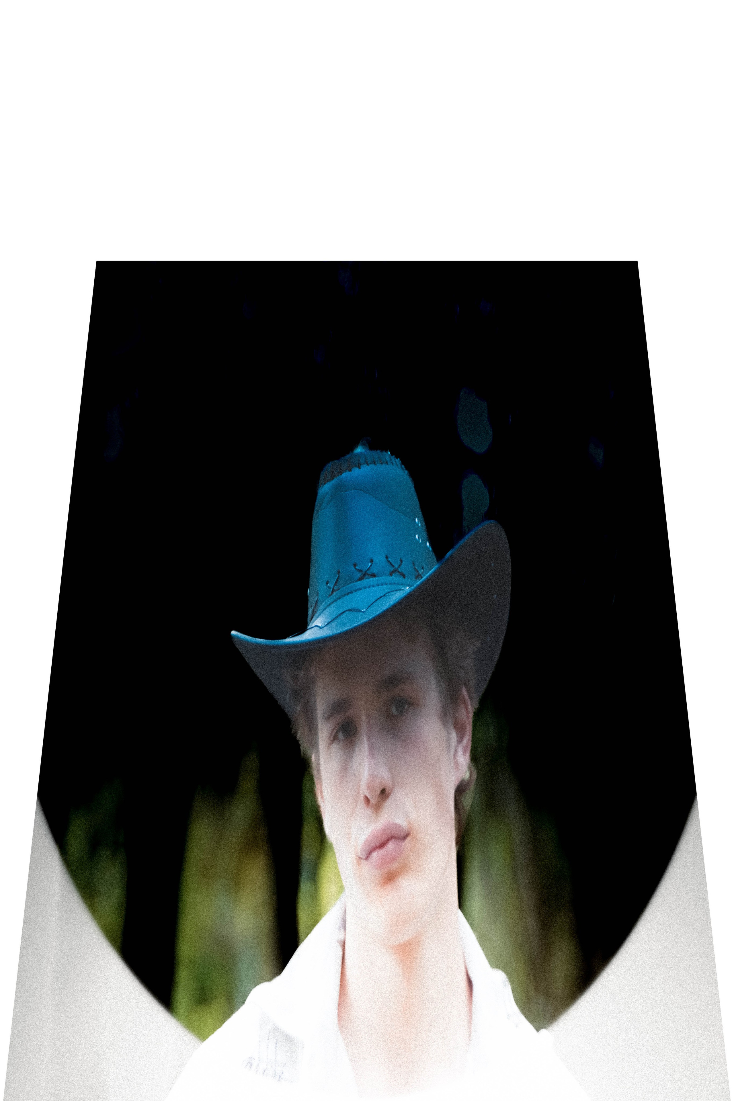 Джордж. Видео и Фото