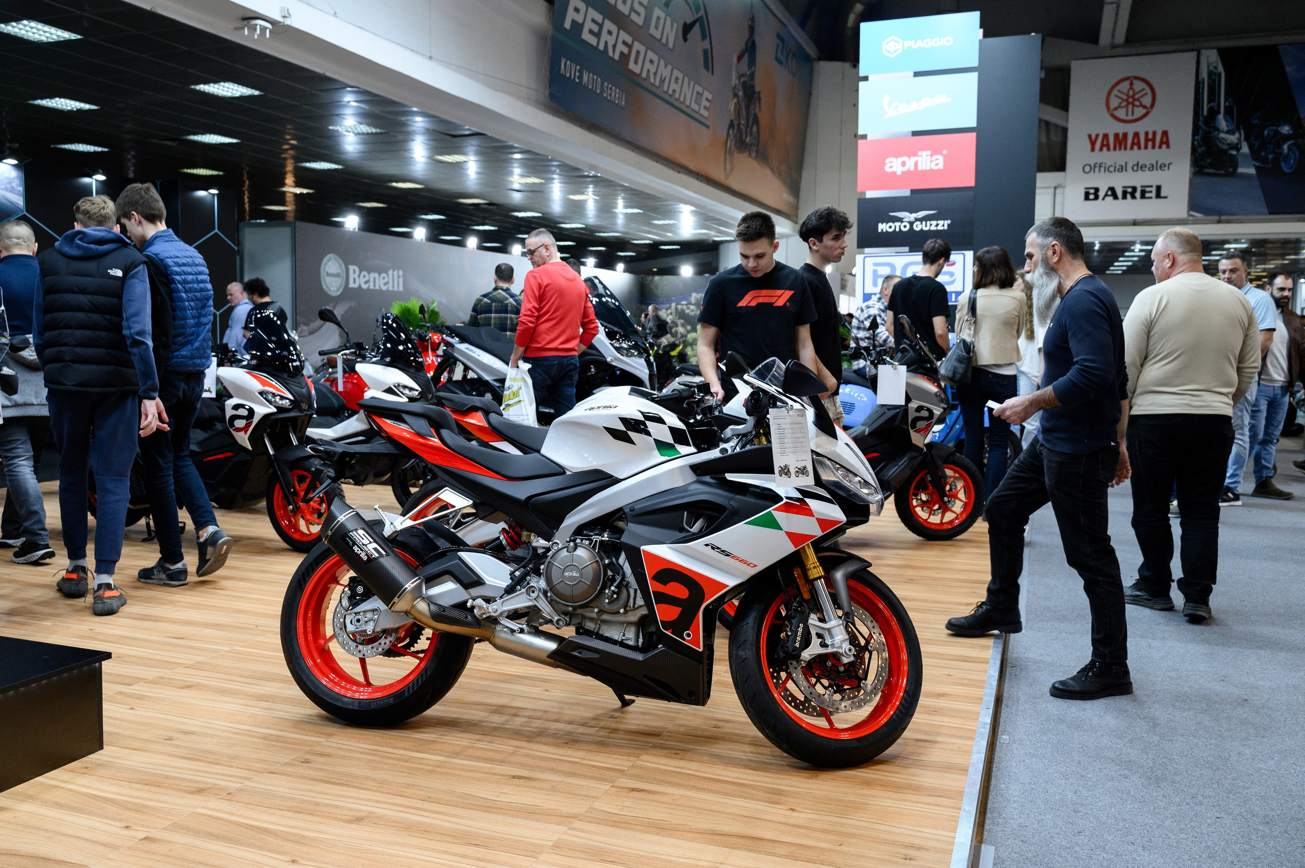 56-й Международный автосалон в Белграде. Елена Чеснокова спортивный фотограф во Владимире и Белграде