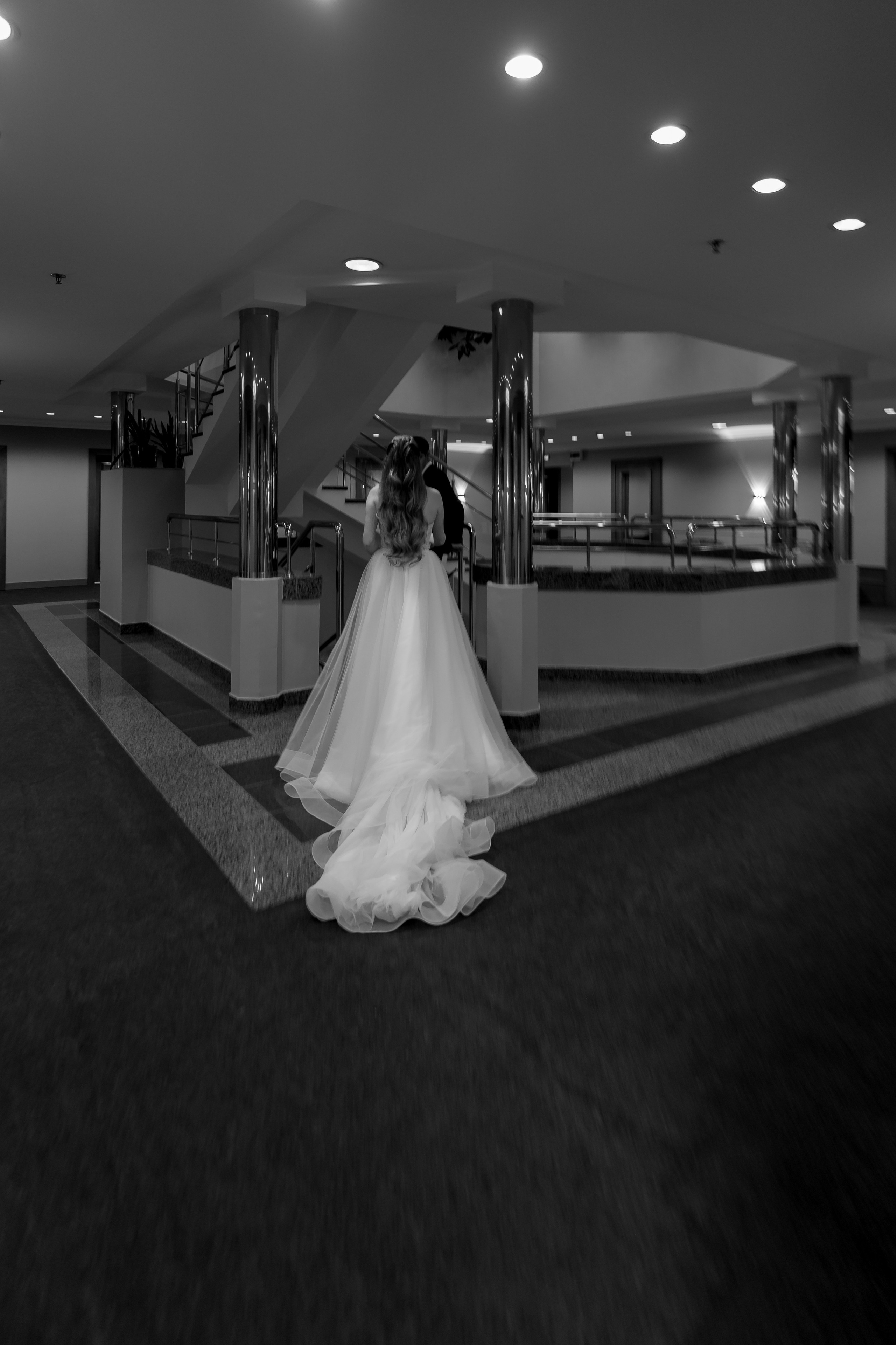 СВАДЕБНАЯ СЬЕМКА СБОРОВ В ОТЕЛЕ И ВЫЕЗД НА ЦЕРЕМОНИЮ (СНЯТО В СИБИРЕ В НИЖНЕВАРТОВСКЕ)М. Профессиональный фотограф, Санкт-Петербург — Виктория Богомолова