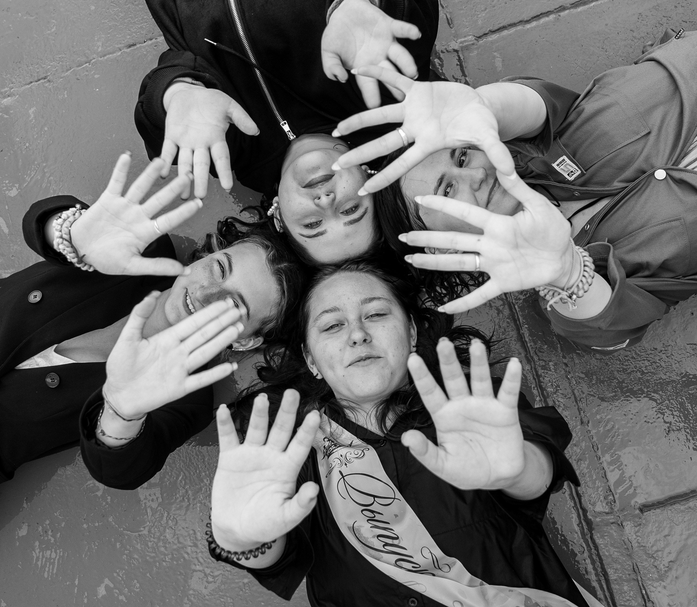 Теплоход 9 класс. Lokos.pro Ник Соколов Фото и Видео Москва/Ростов-на-Дону