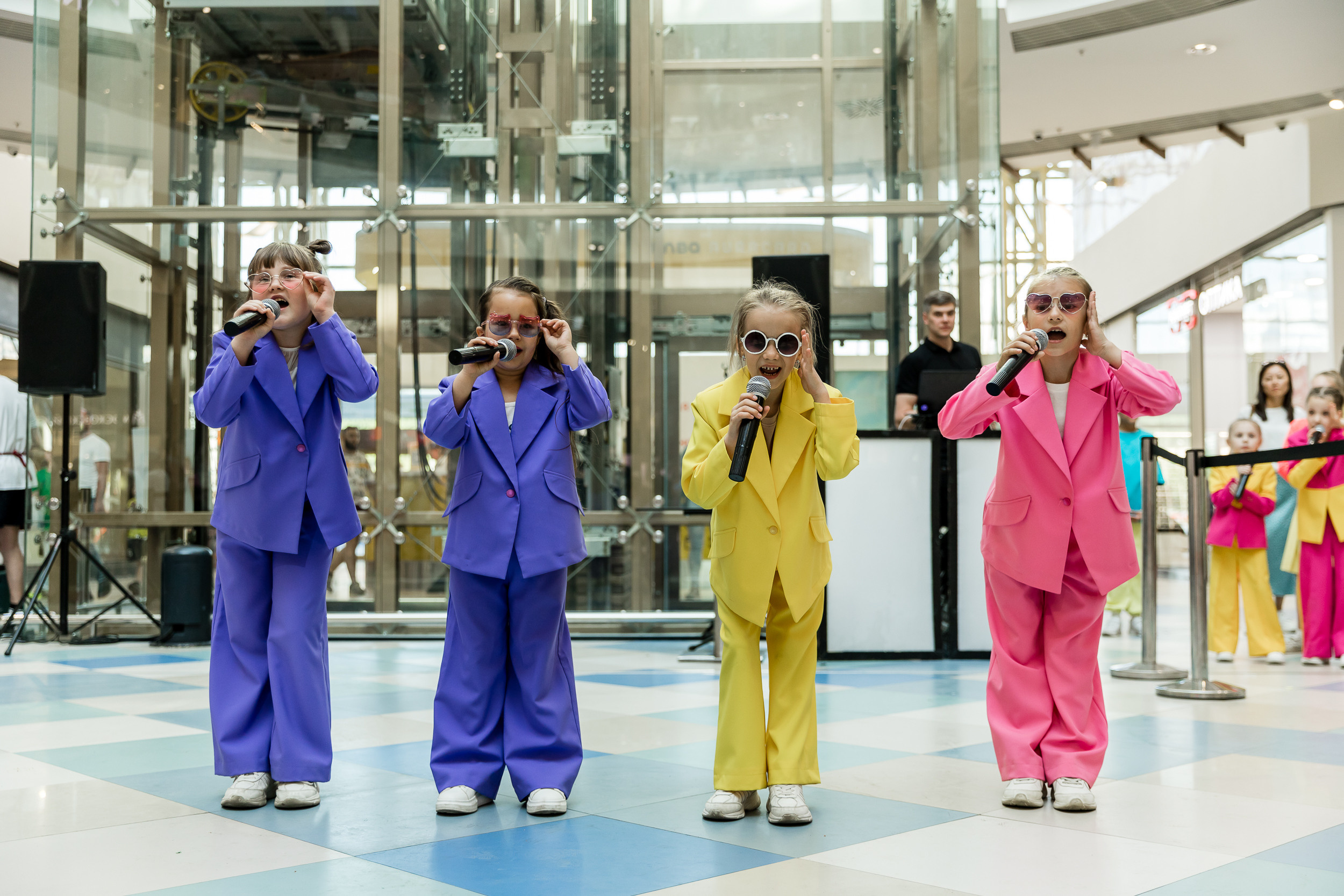 День защиты детей. Аура. Фотограф Александр Шалагин