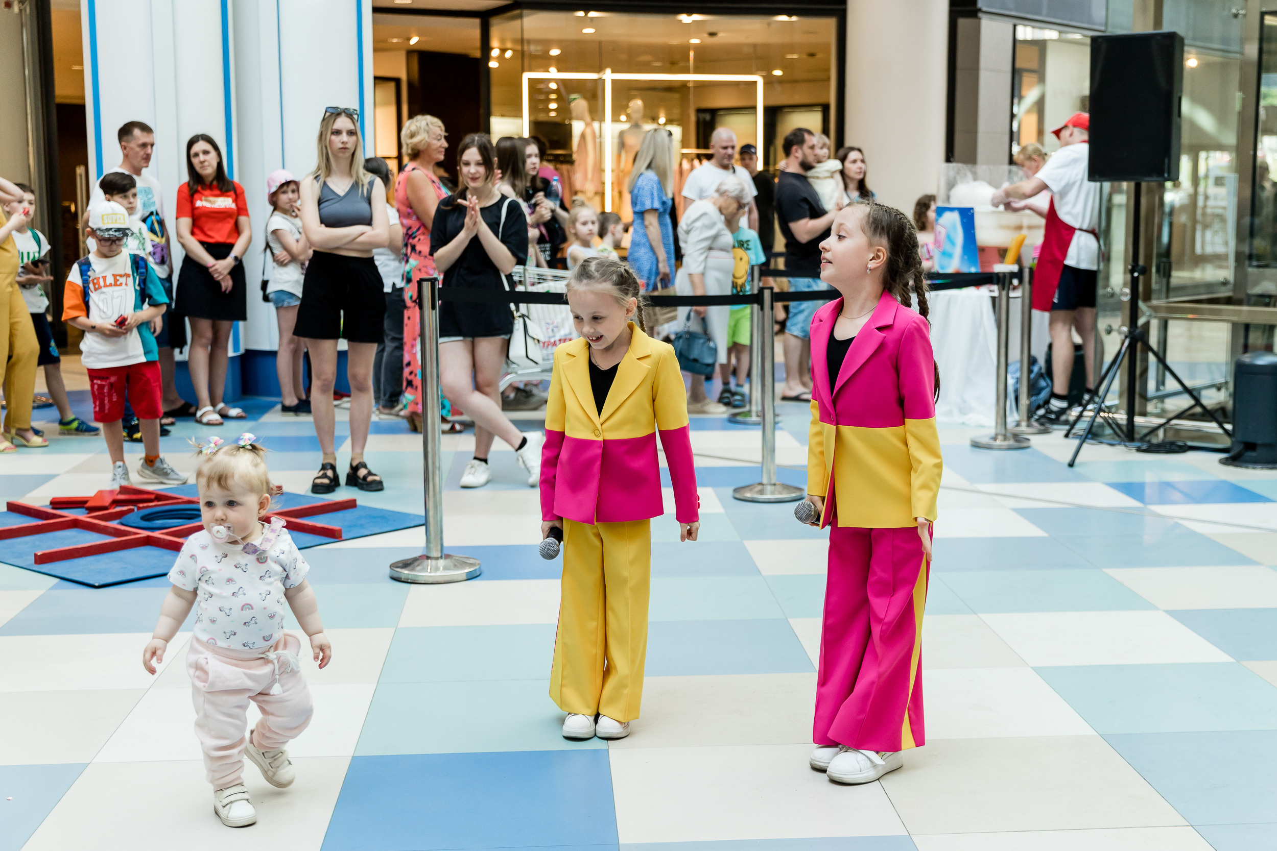 День защиты детей. Аура. Фотограф Александр Шалагин